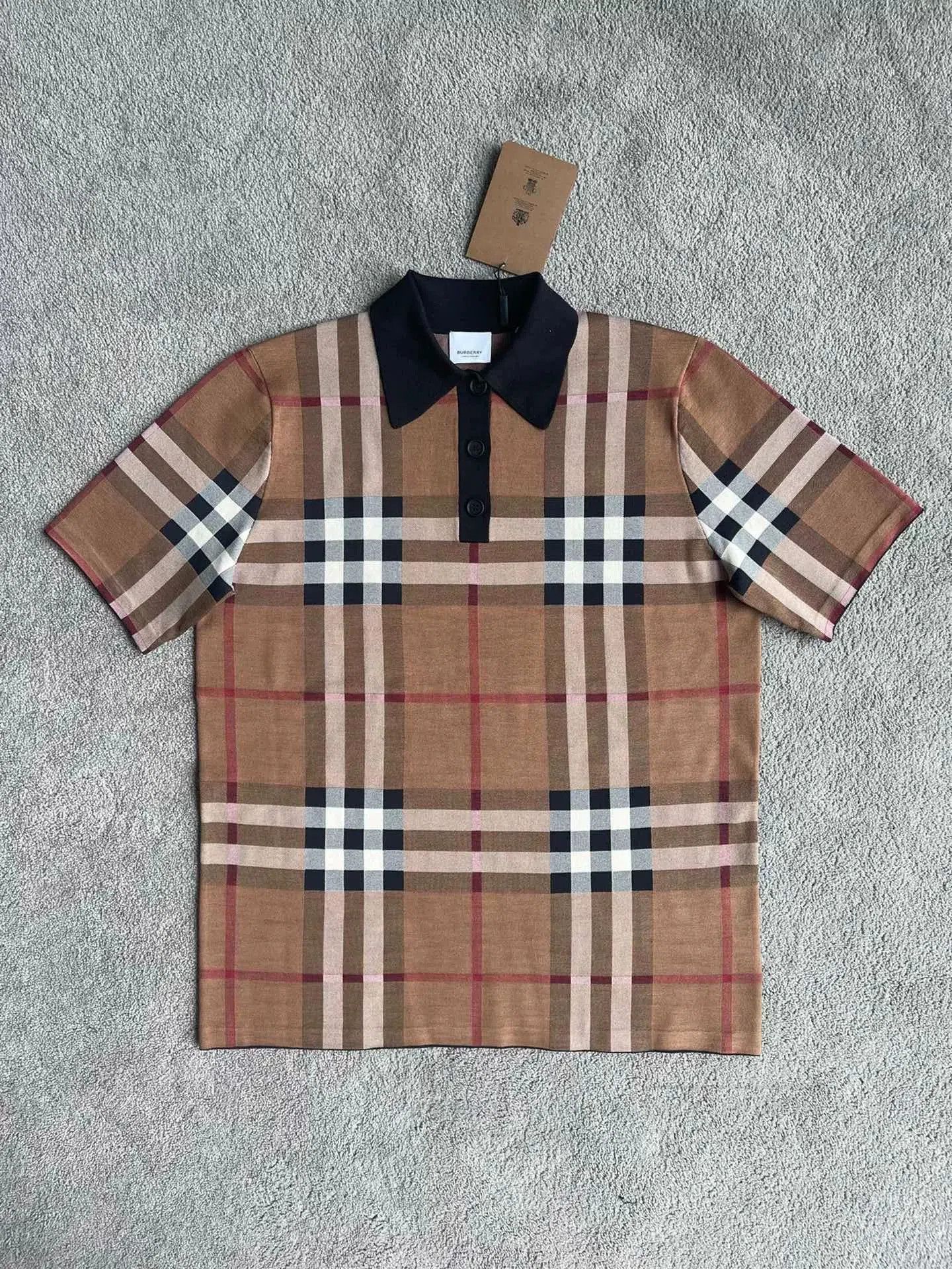 Other Burberry Check Silk Blend Polo. Size XXS / US 00 / IT 34 - 1 Thumbnail