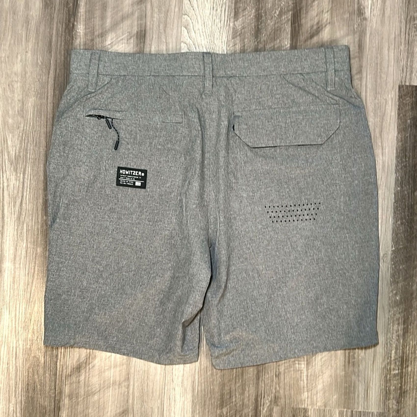 Vintage Howitzer Patriot Hybrid Performance Shorts Shirt Men 32 Gray NWOT Regular Chino 92% Polyester 8% Spandex 35 Inseam 8" 19" Long Mens Size US 32 / EU 48 - 2 Thumbnail