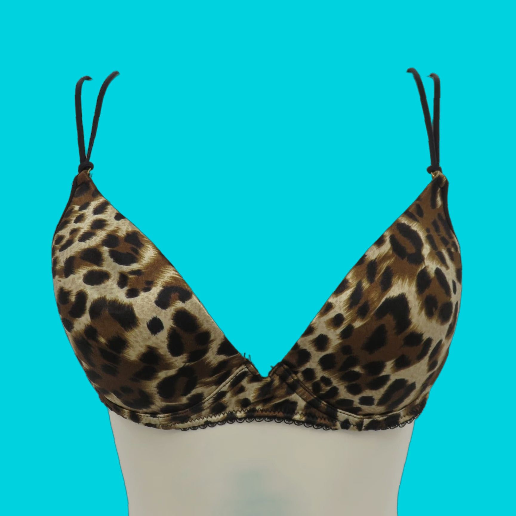 Vintage **Smart & Sexy 36C Underwire Lined Leopard Bra Scallop Trim** User: **Smart & Sexy 36C Leopard Underwire Lined Bra Scallop Trim** Size ONE SIZE - 1 Thumbnail