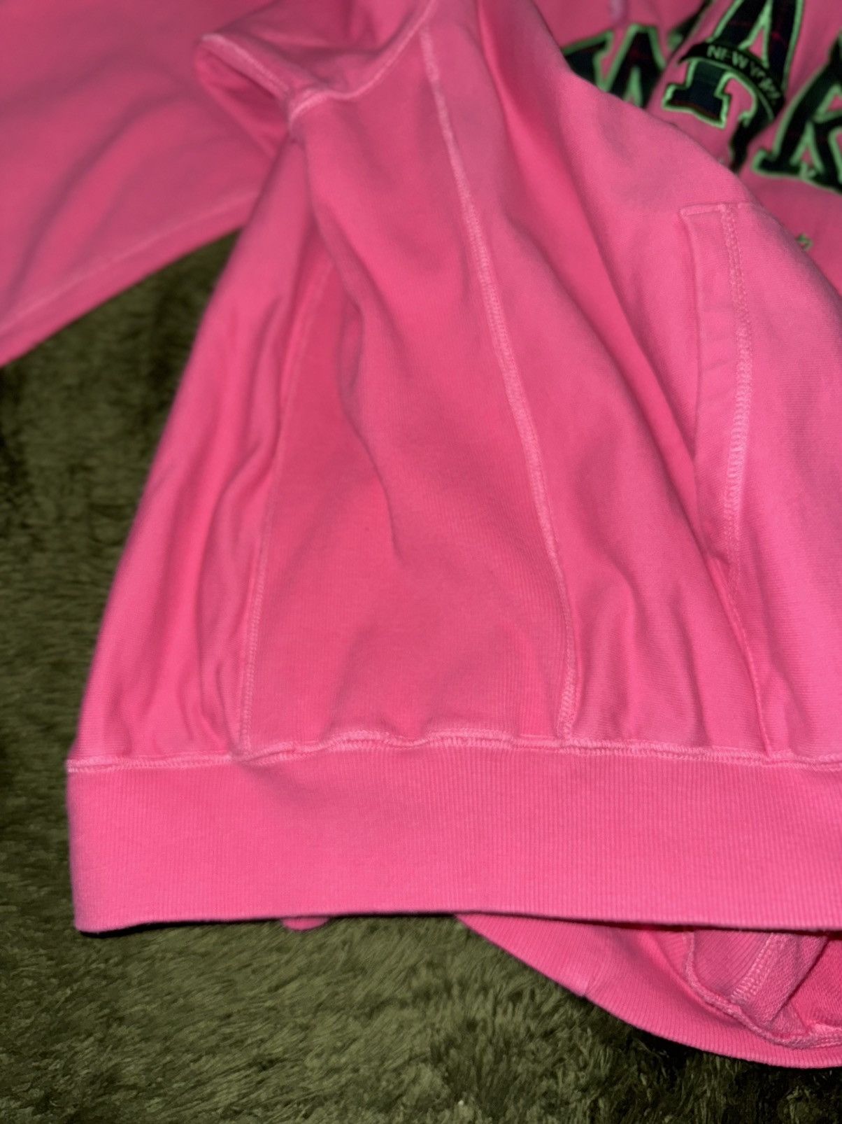 Awake NY [L] Awake NY Appliqué Embroidery Logo Hoodie Pink Size US L / EU 52-54 / 3 - 7 Thumbnail