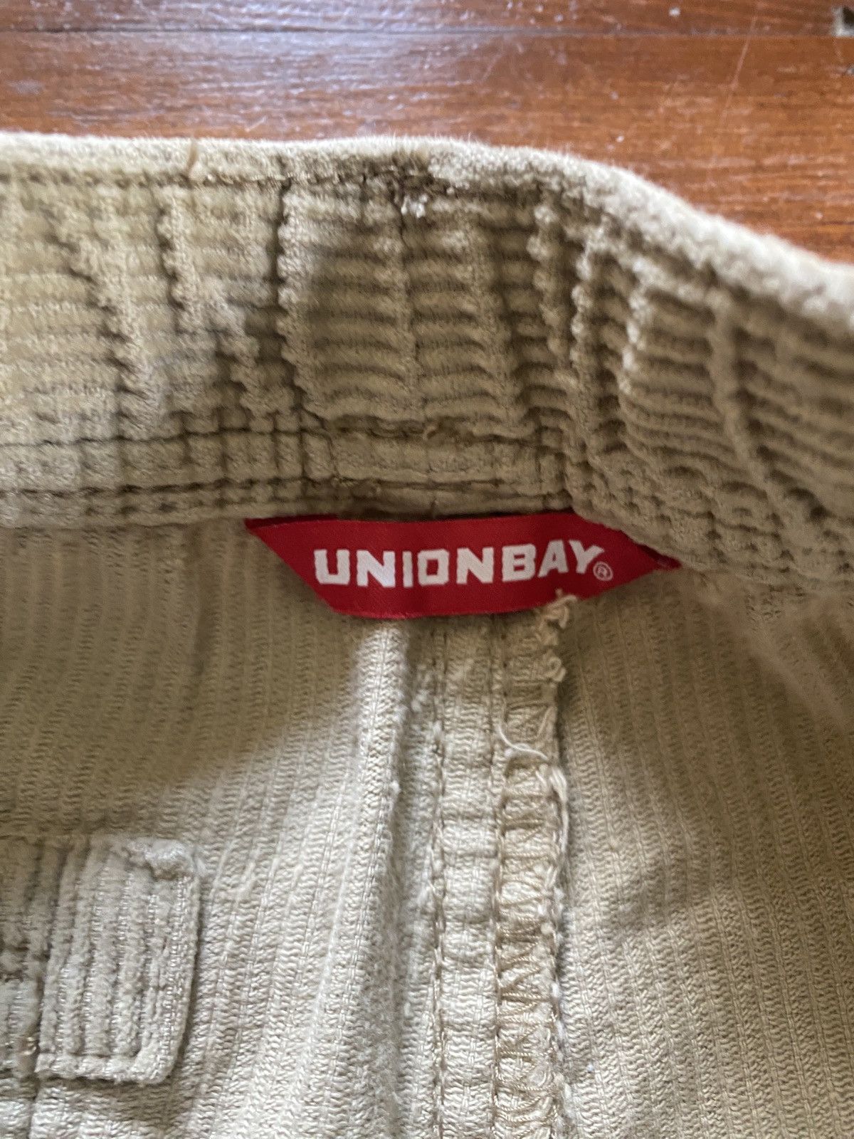 UNIONBAY × Vintage Vintage Unionbay Khaki Thick Corduroy Elastic Waist Shorts Size US 29 - 10 Thumbnail