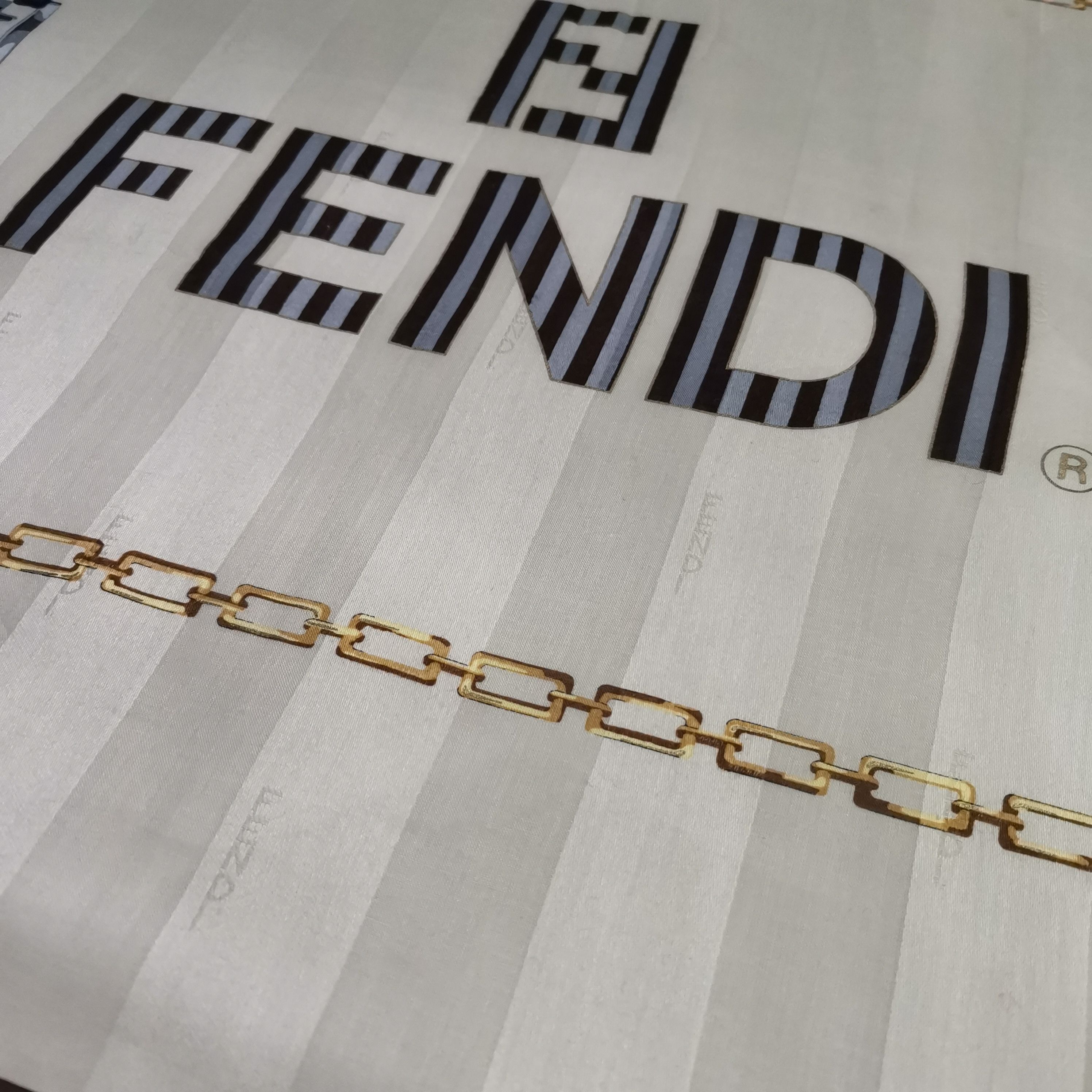 Fendi FENDI HANDKERCHIEF/ BANDANA/ SCARF Size ONE SIZE - 6 Thumbnail