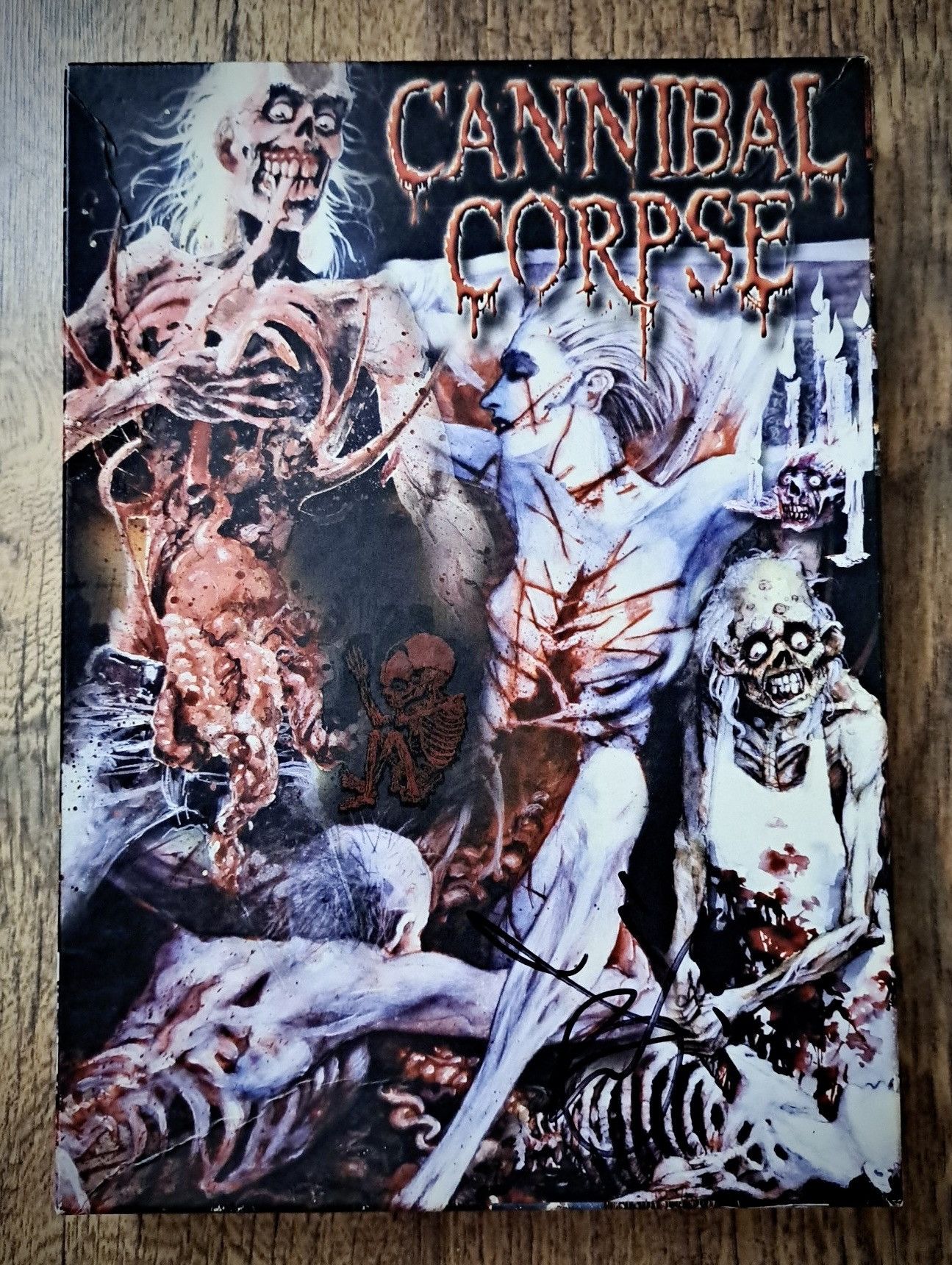 Band Tees × Vintage CANNIBAL CORPSE x Empty CD Box x Signed by Chris Barnes 2002 Size ONE SIZE - 1 Thumbnail