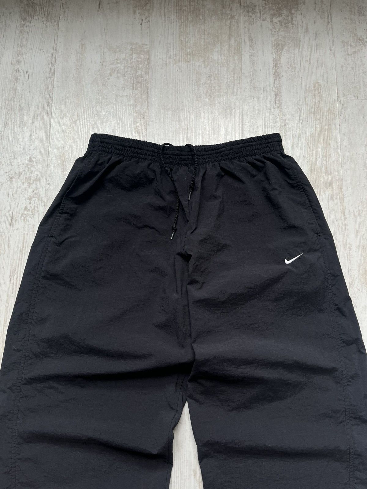 Nike × Vintage 00s Vintage Nike Y2K Black Nylon Small Logo Pants Size L Size US 34 / EU 50 - 4 Thumbnail