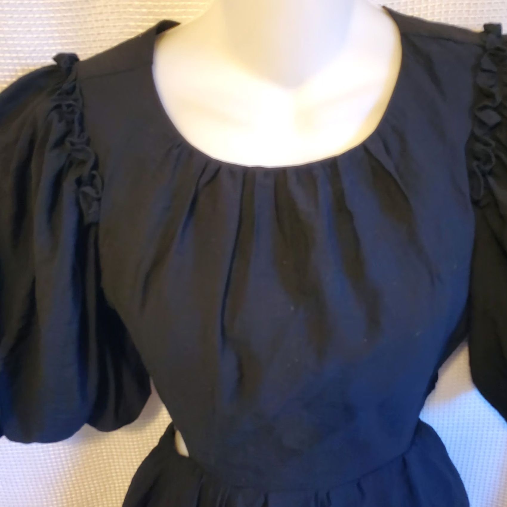 Vintage Anthropologie Moon River Black Bubble Sleeve Backless Mini Dress Sz Sm Size S / US 4 / IT 40 - 3 Thumbnail