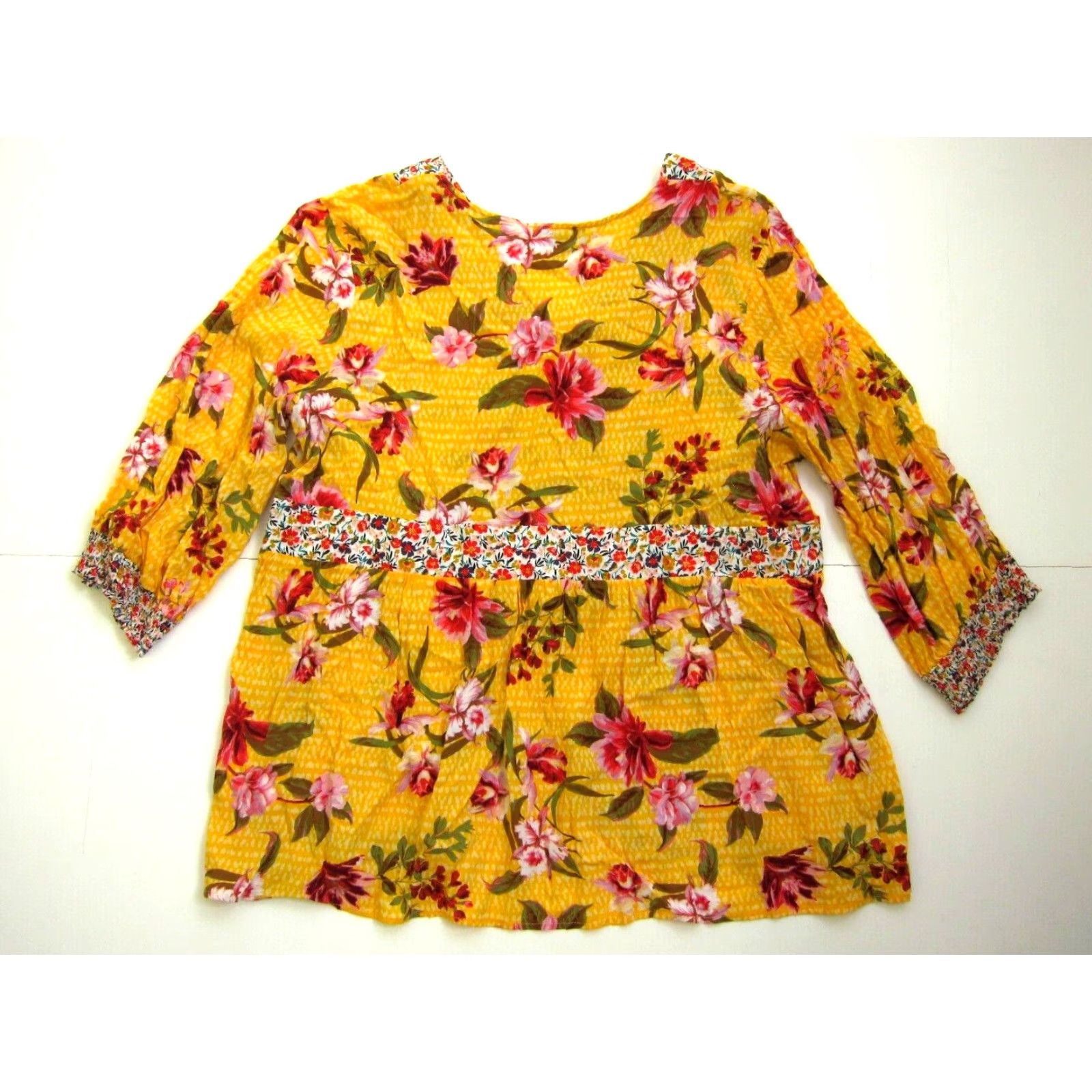 Vintage Suzanne Betro 100% Rayon Yellow Floral 3/4 Sleeve Tunic Blouse 2X Size XXL / US 16-18 / IT 52-54 - 2 Thumbnail