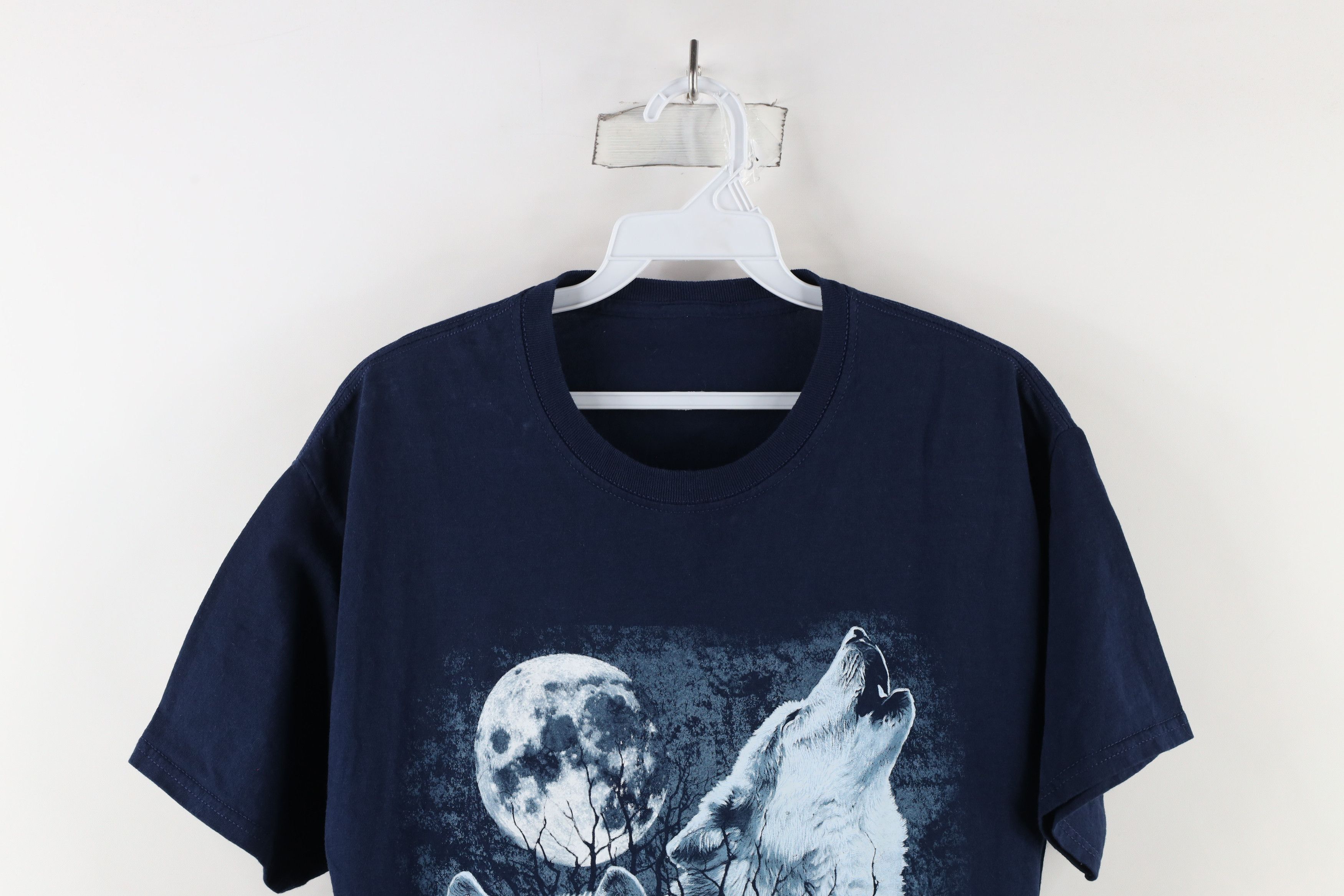 Vintage Vintage 90s Streetwear Wolf Moon Nature T-Shirt Blue Cotton Size US M / EU 48-50 / 2 - 2 Thumbnail