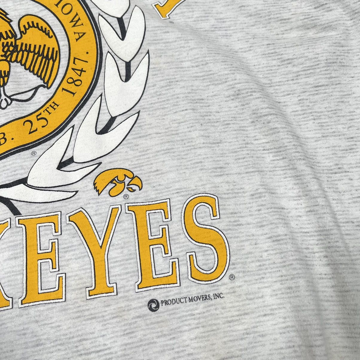 Vintage Vintage 1980 University of Iowa Hawkeyes USA T Shirt Size US XL / EU 56 / 4 - 3 Thumbnail