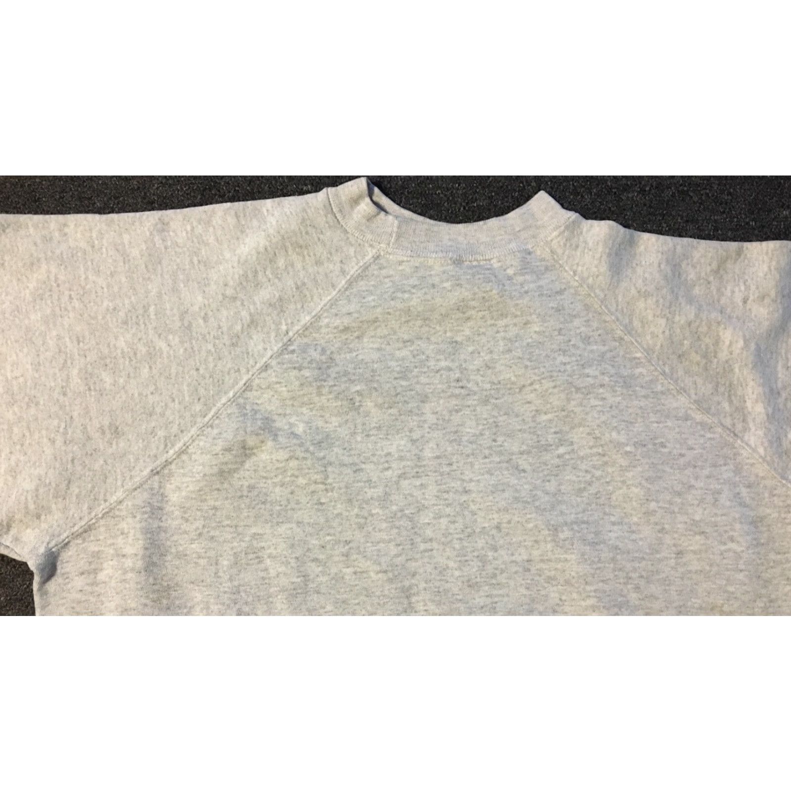 Vintage VINTAGE 80s Faded Distress Sweatshirt L USA Grunge Surf Skate Track Biker Punk 90s Size US L / EU 52-54 / 3 - 7 Thumbnail