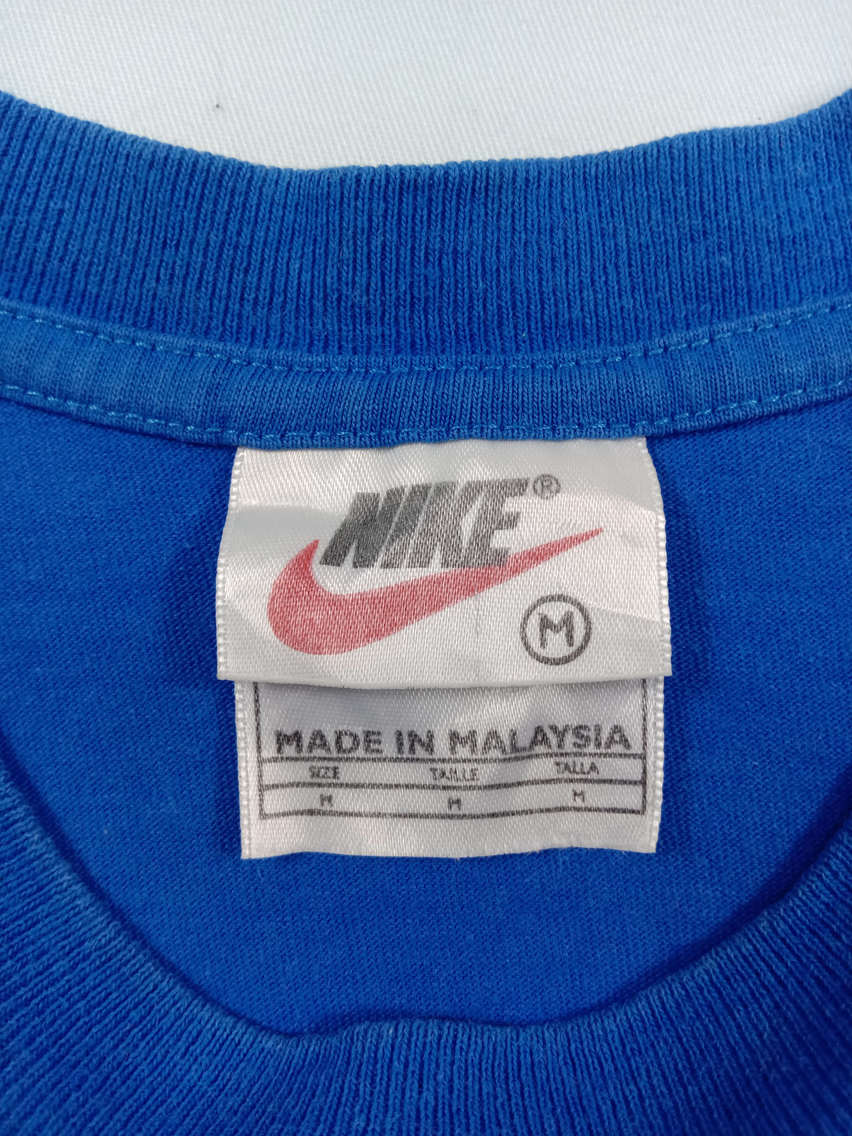 Nike Vintage Nike Big Swoosh T Shirt Size US M / EU 48-50 / 2 - 6 Thumbnail