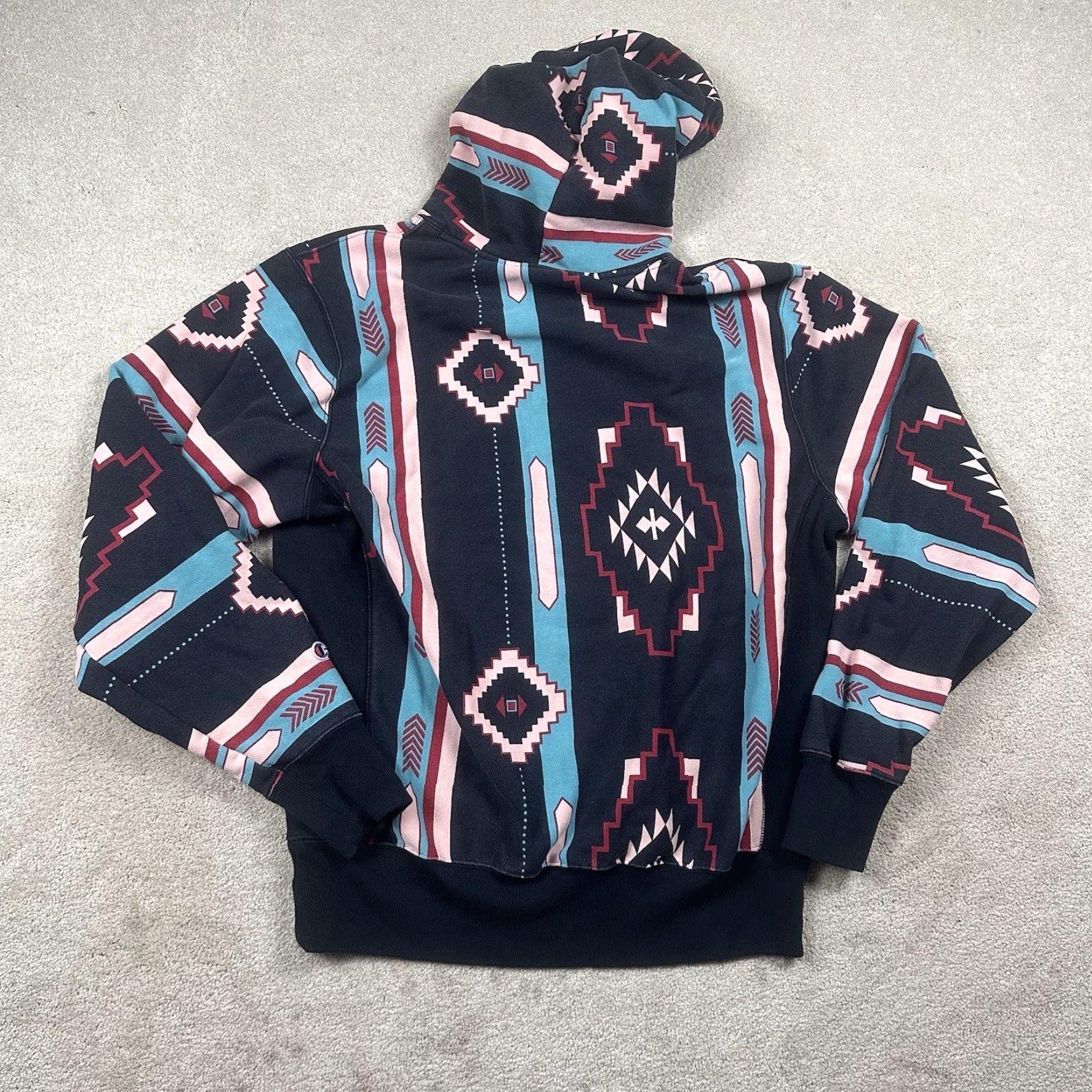 Champion VINTAGE Champion Reverse Weave Hoodie Sweatshirt Aztec Navajo Loud Geometric Embroidered Logo Black Mens Large Size US L / EU 52-54 / 3 - 3 Thumbnail