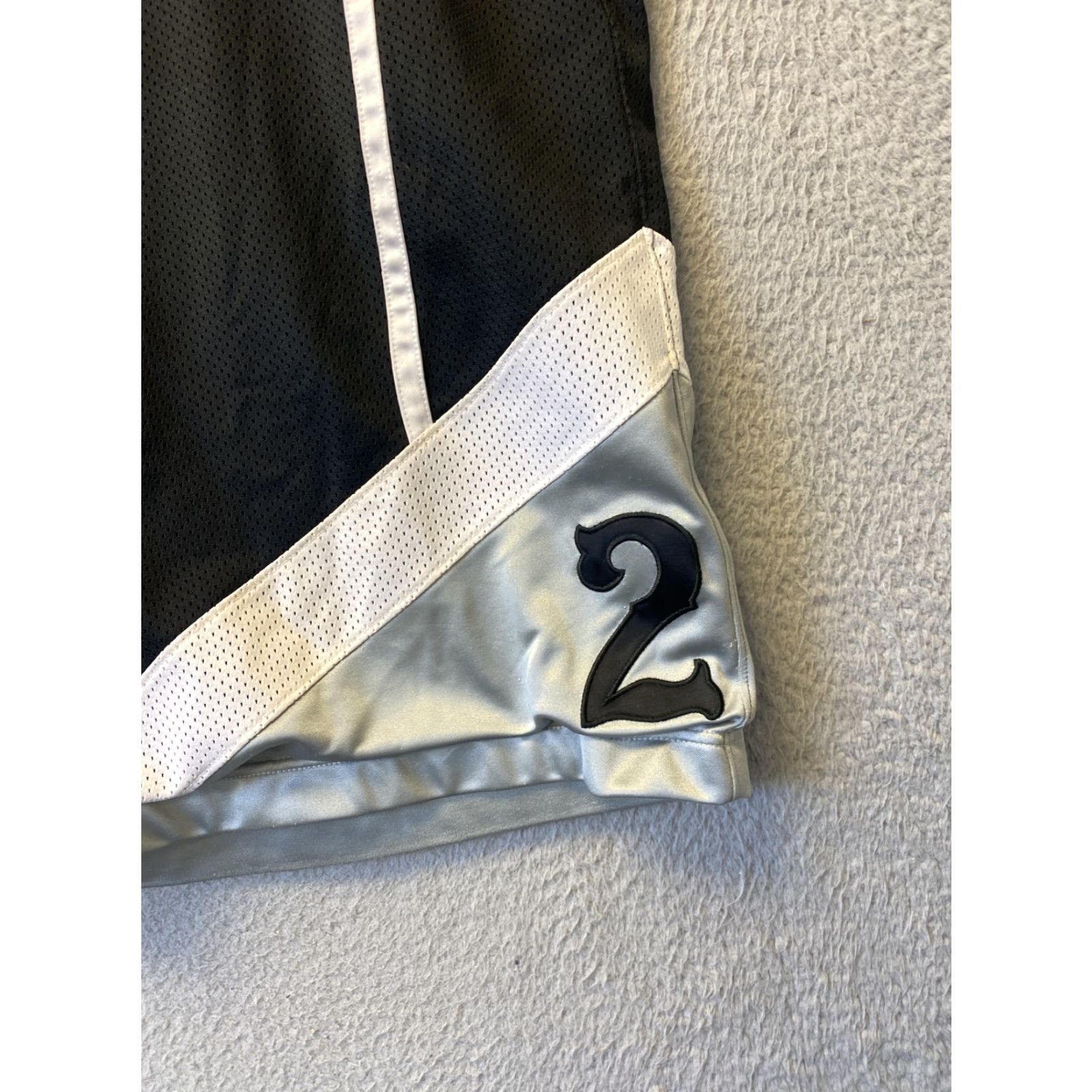 Nike Vintage Nike Basketball Shorts black gray USA Size XXL / 40-80 Size US 39 - 2 Thumbnail