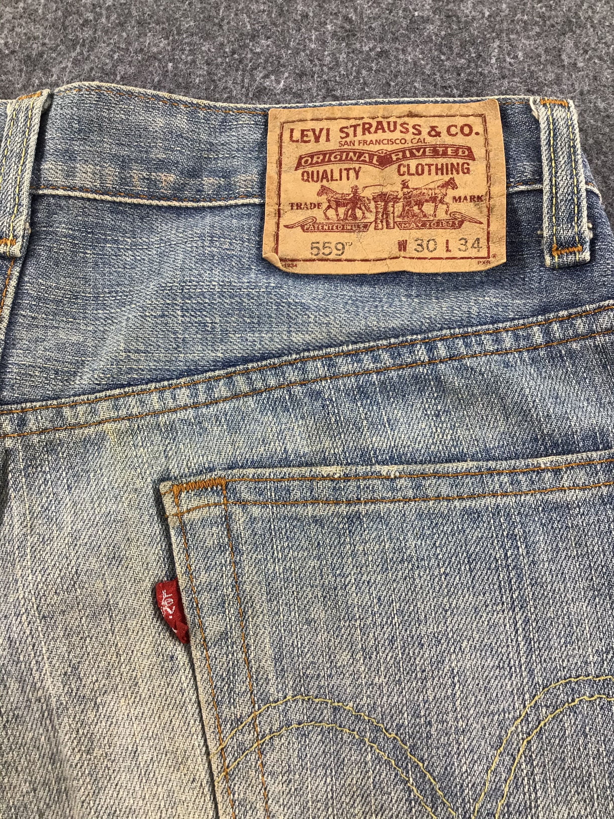 Levi's Vintage Levis 559 Jeans Faded Blue Denim KJ070 Size US 30 / EU 46 - 5 Thumbnail