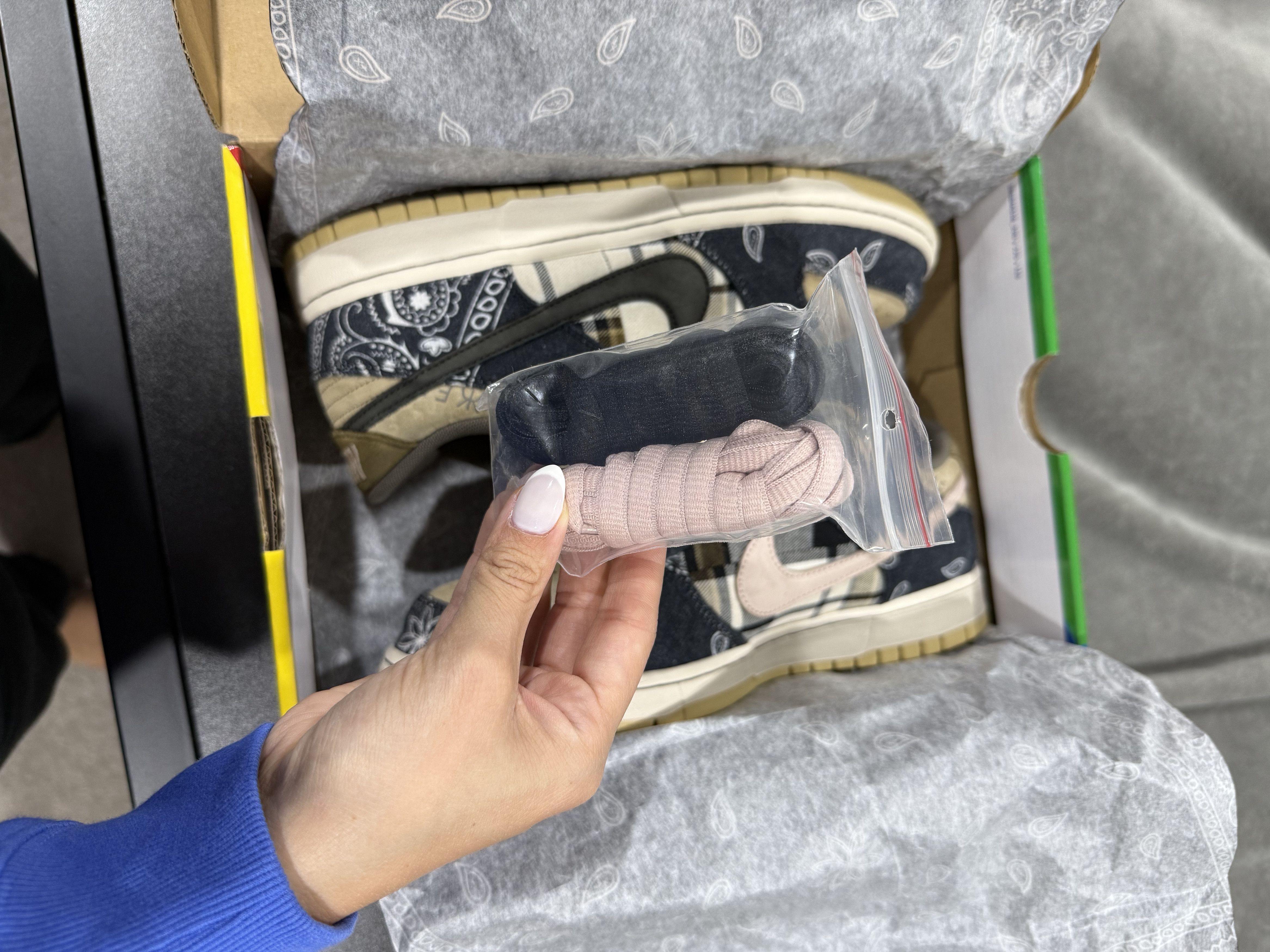 Nike × Travis Scott Nike SB Dunk Low Size US 10 / EU 43 - 7 Thumbnail