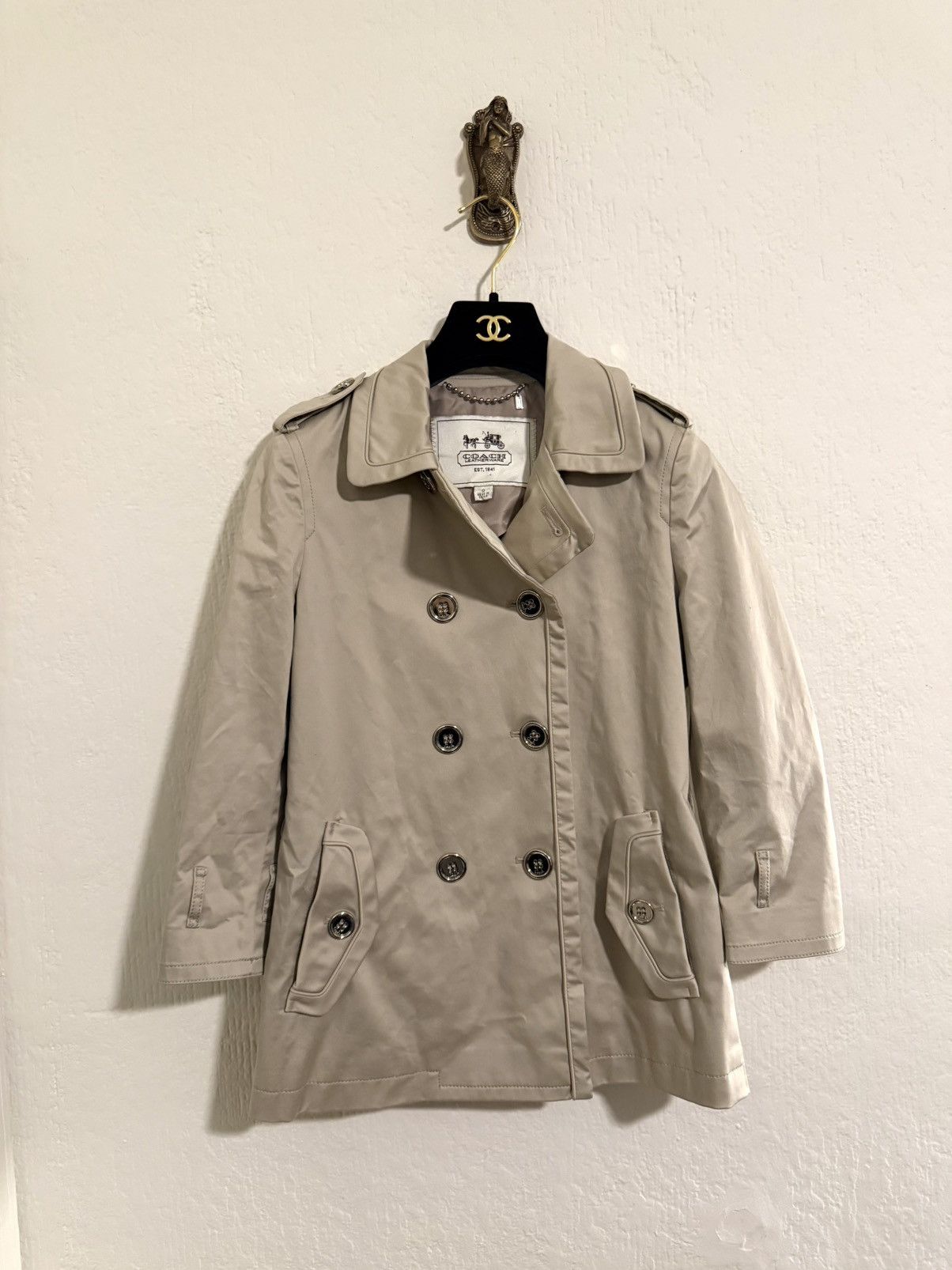 Coach Coach cropped trench coat button jacket size 0 tan Size XS / US 0-2 / IT 36-38 - 1 Thumbnail