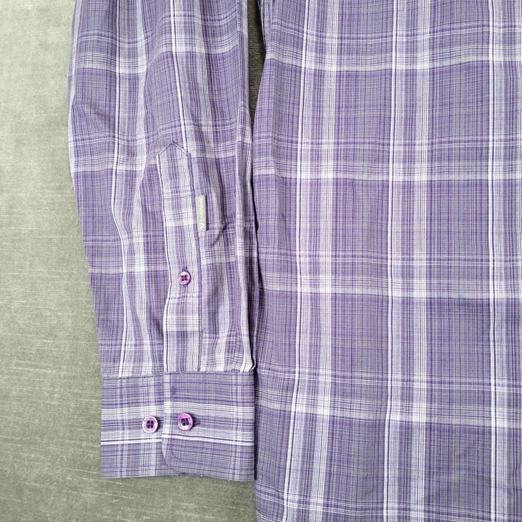 Vintage VINTAGE Antigua Clemson Tigers Plaid Button-Up Shirt Purple Long Sleeve Medium Size US M / EU 48-50 / 2 - 7 Thumbnail