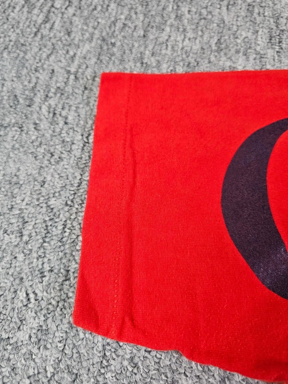 Fruit Of The Loom Vintage Canada Single Stitch Maple Leaf Tee Red Made Canada Size US M / EU 48-50 / 2 - 8 Thumbnail