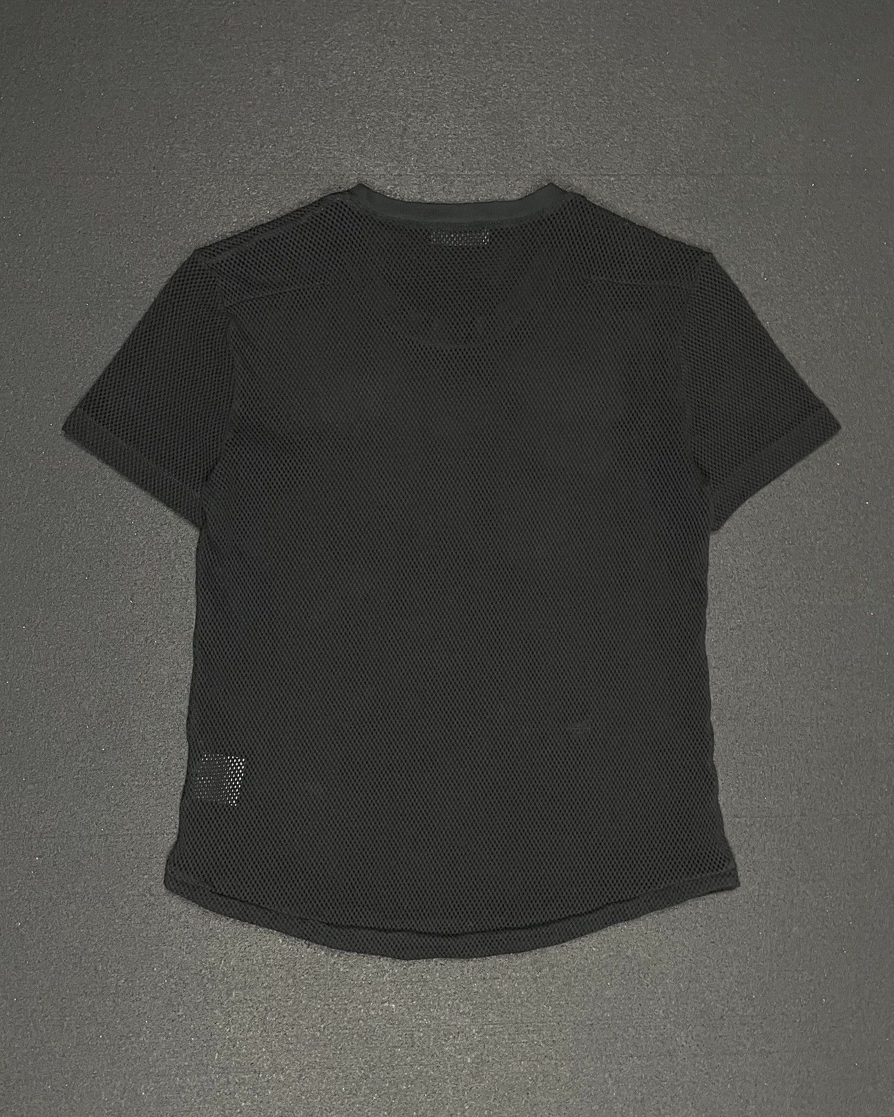 Dior × Hedi Slimane Dior Homme SS04 Mesh T-Shirt Size US S / EU 44-46 / 1 - 5 Thumbnail