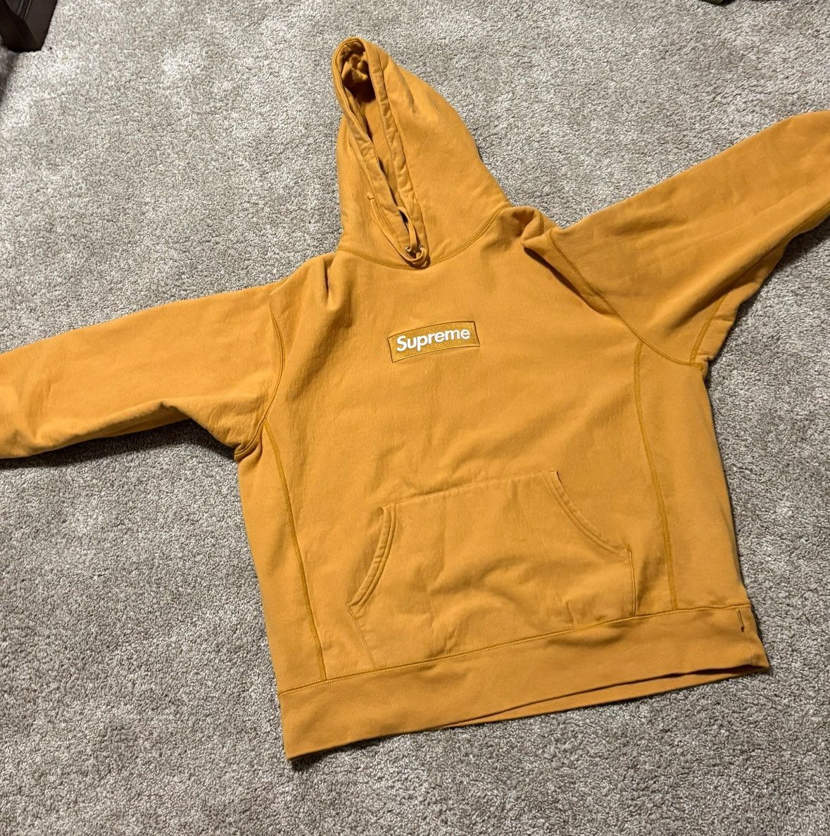 Supreme Size XL SUPREME BOX LOGO HOODED SWEATSHIRT Mustard (FW21 