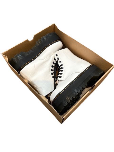 Dr. Martens Dr. Martens 1460 Max Leather Platform Boots – Size 9 Size US 9 / IT 39 - 10 Thumbnail