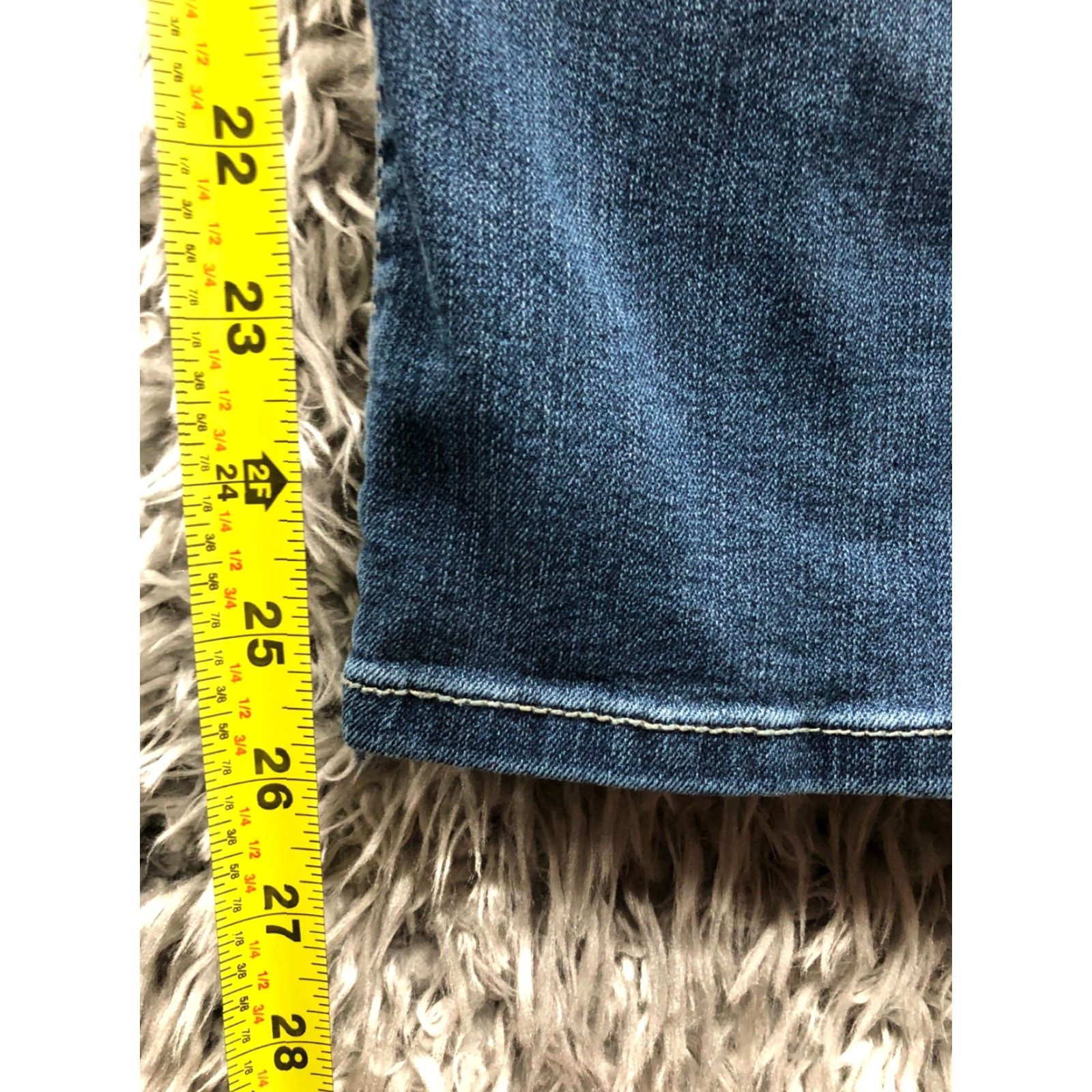 Vintage Time & TRU Jeans Time And Tru Denim Straight 16 Womens High Rise Medium Blue 5-Pocket Regular Size 32 Waist Inseam 27 Comfort Size 38" / US 16 / IT 52 - 3 Thumbnail