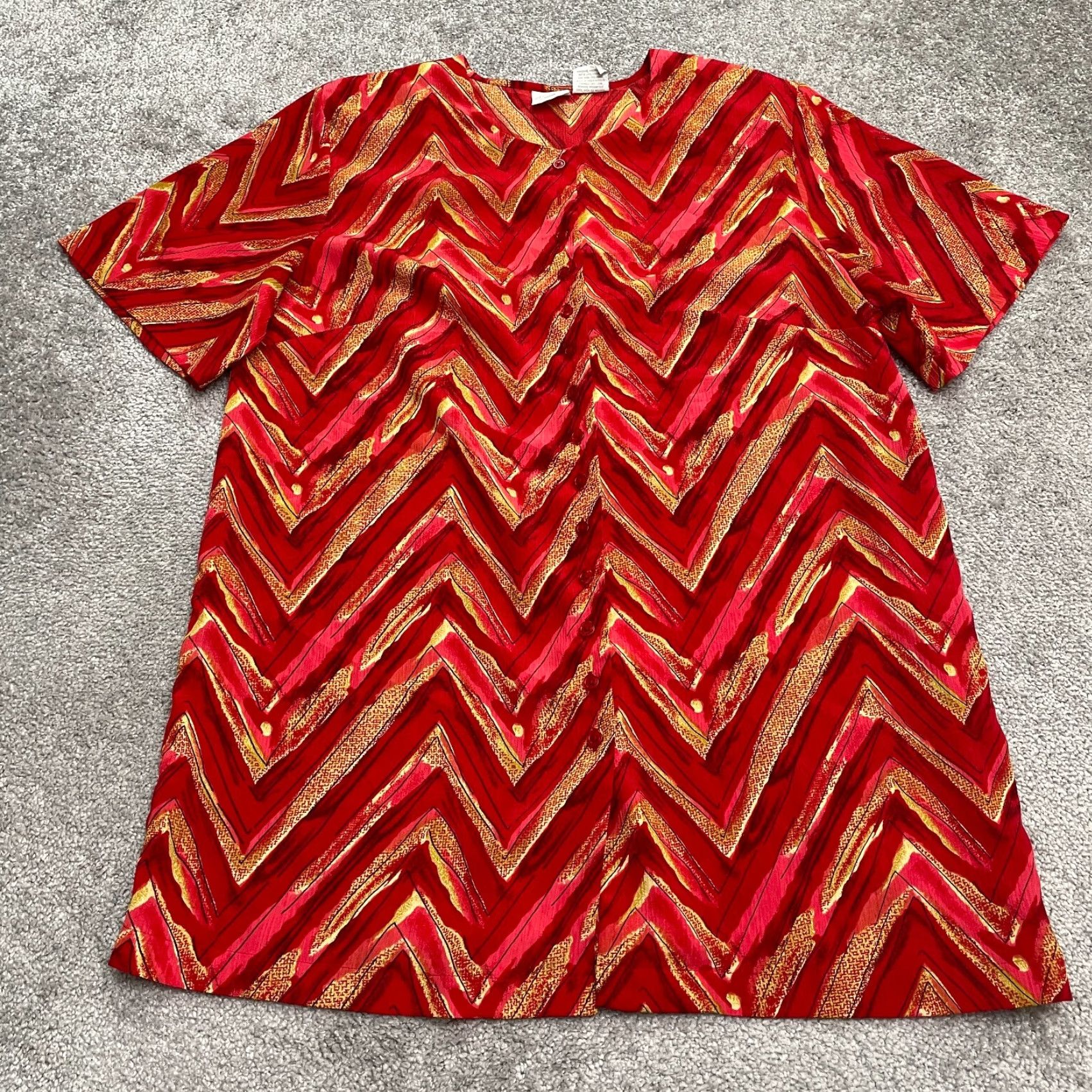 Vintage Studio C Collarless Button Down Blouse Womens 16W Red Geometric Short Sleeve Casual Shirt Size XXL / US 16-18 / IT 52-54 - 2 Thumbnail