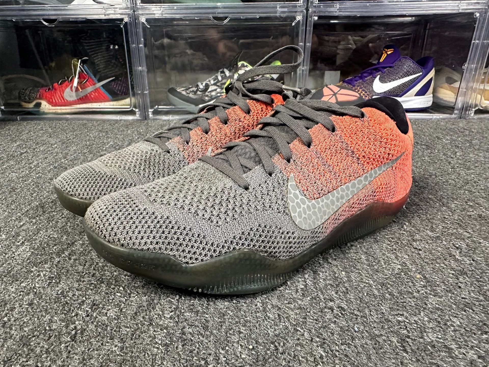 Nike Nike KOBE Orange Lowtop Sneakers 9 Men Size US 9 / EU 42 - 1 Thumbnail