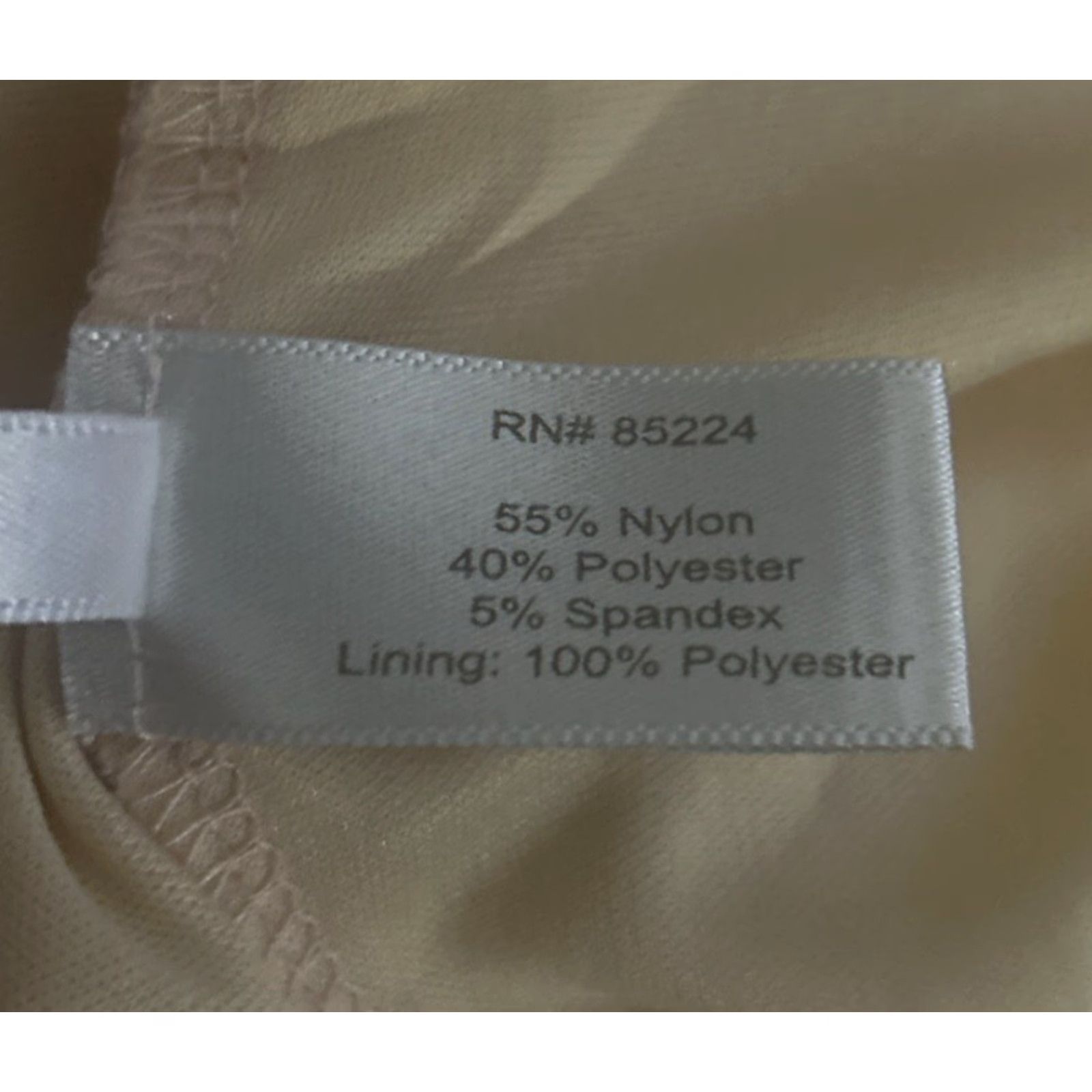 Boston Proper Boston Proper Shirt V-Neck 3/4 Sleeve Lace Sequin Beige Multicolor M Adult Women Size M / US 6-8 / IT 42-44 - 4 Thumbnail