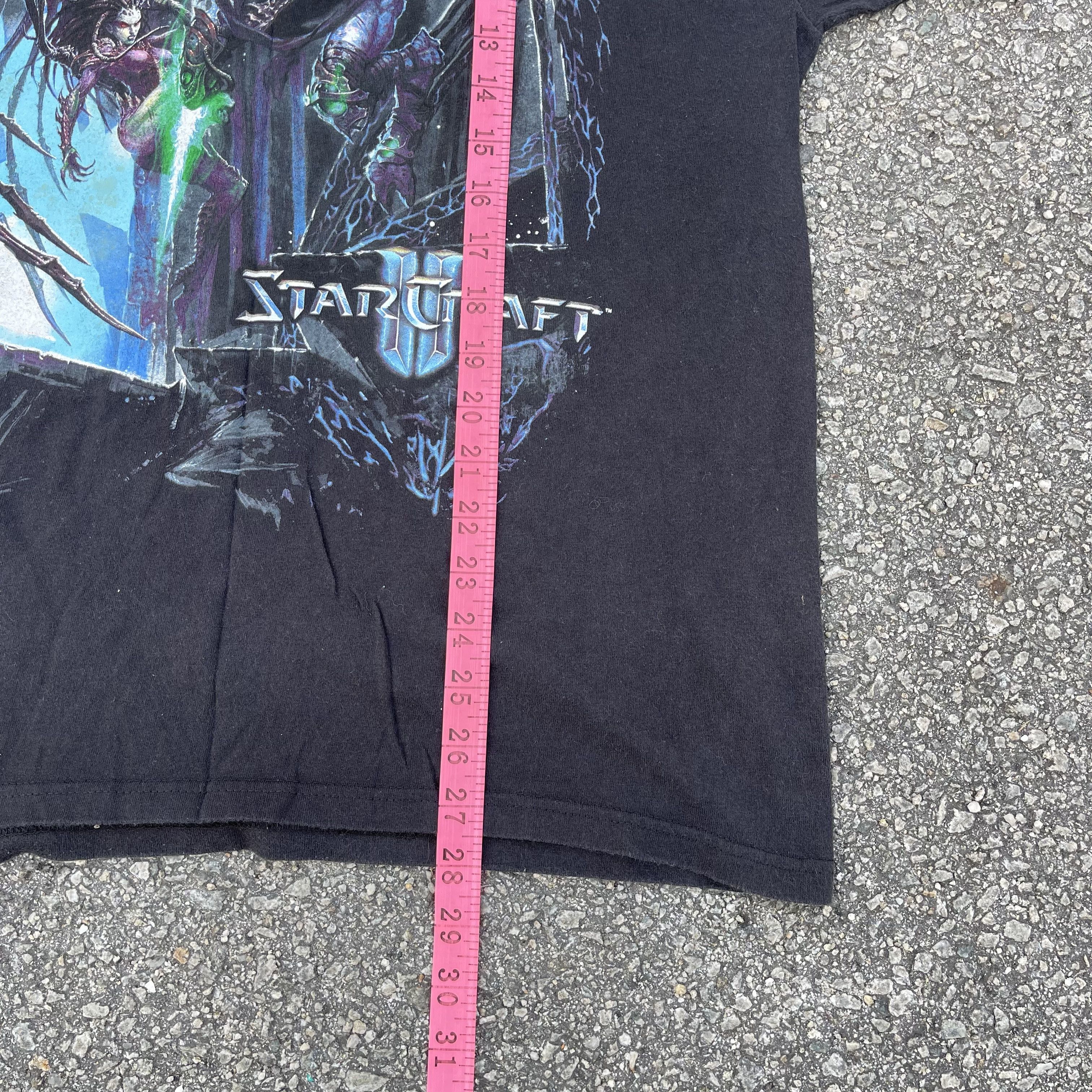Microsoft × Vintage Vintage y2k Starcraft II PC Game “Izsha vs Zeratul” size L Size US L / EU 52-54 / 3 - 12 Thumbnail