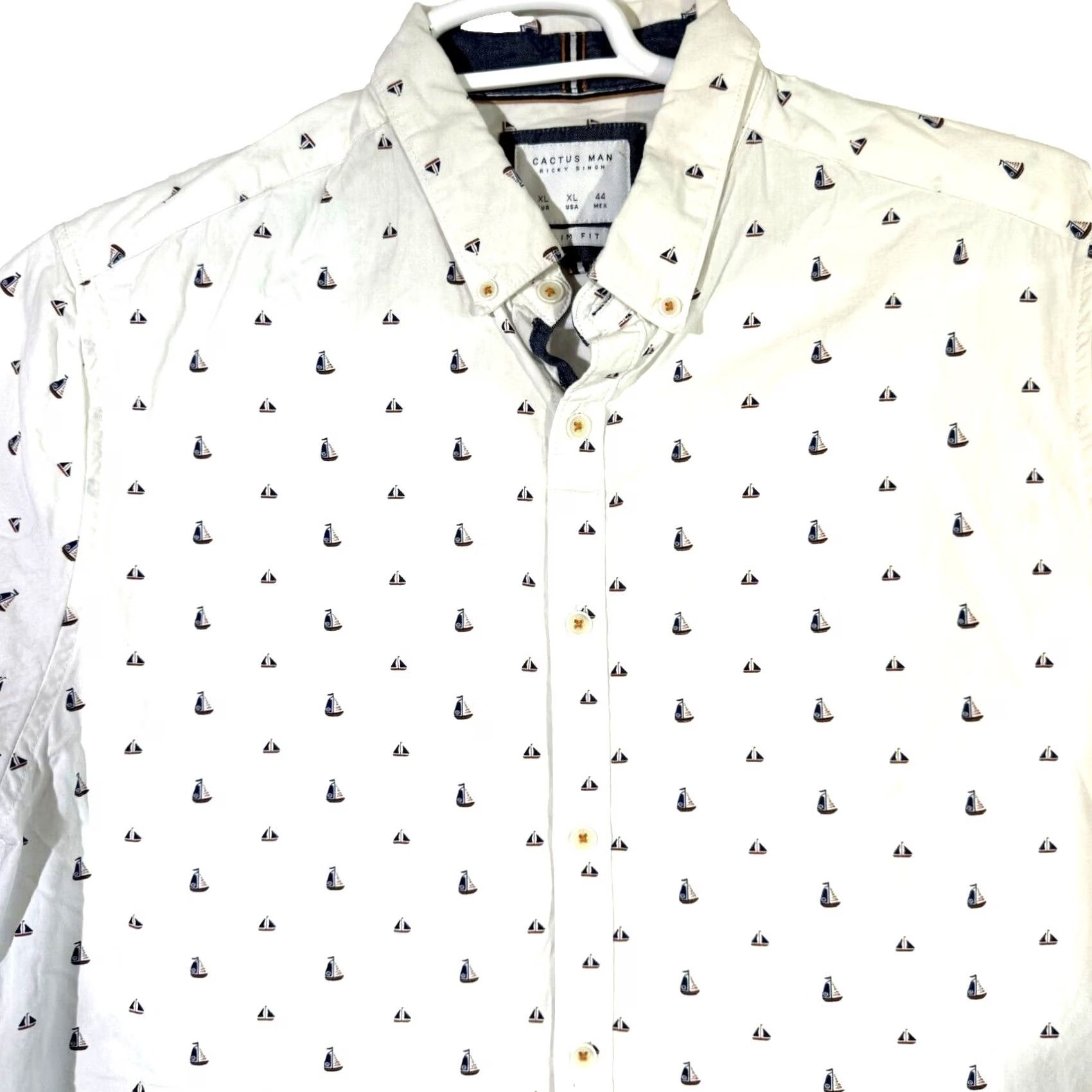 Vintage Cactus Man Shirt Men’s XL White Sailboat Graphic Cotton Slim Fit – M469 Size US XL / EU 56 / 4 - 5 Thumbnail