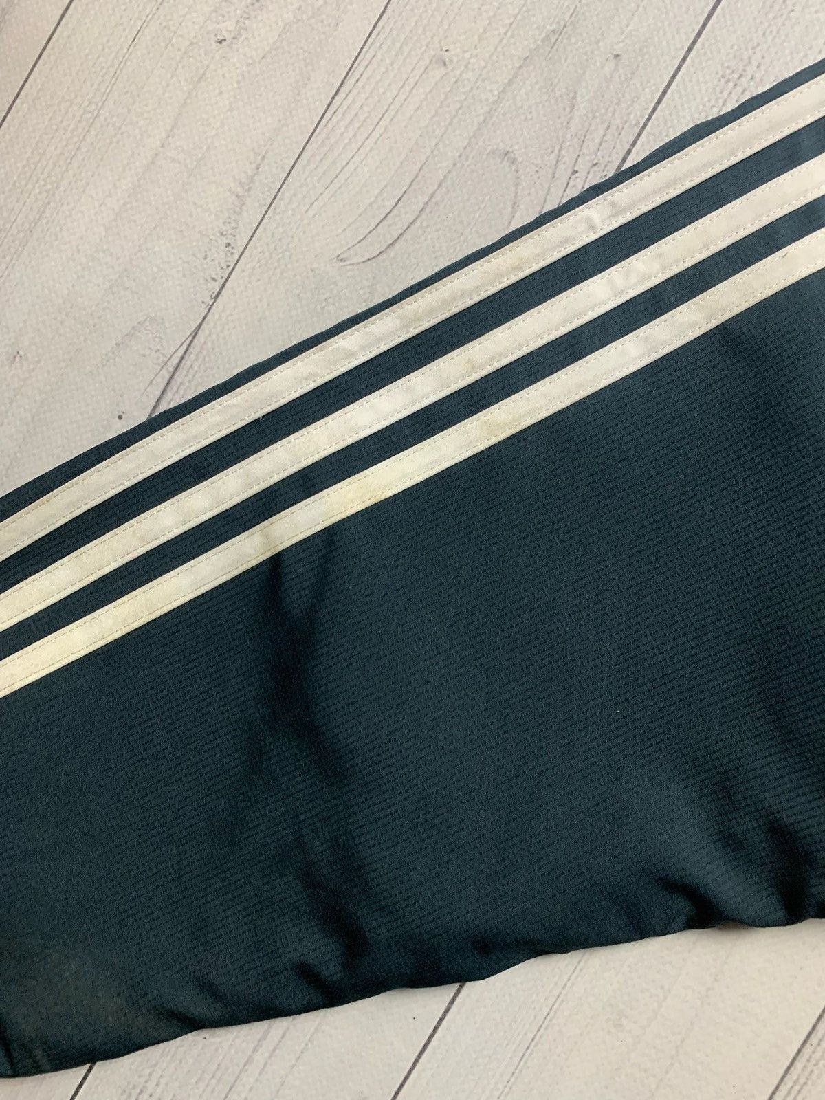 Vintage Vintage adidas Real Madrid soccer track jacket size XL Size US XL / EU 56 / 4 - 6 Thumbnail