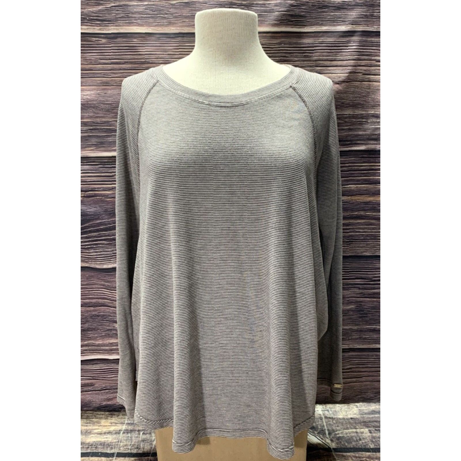 Tommy Hilfiger Tommy Hilfiger Pullover Woman’s Soft Top Casual Brown White Stripe Size M Size M / US 6-8 / IT 42-44 - 2 Thumbnail