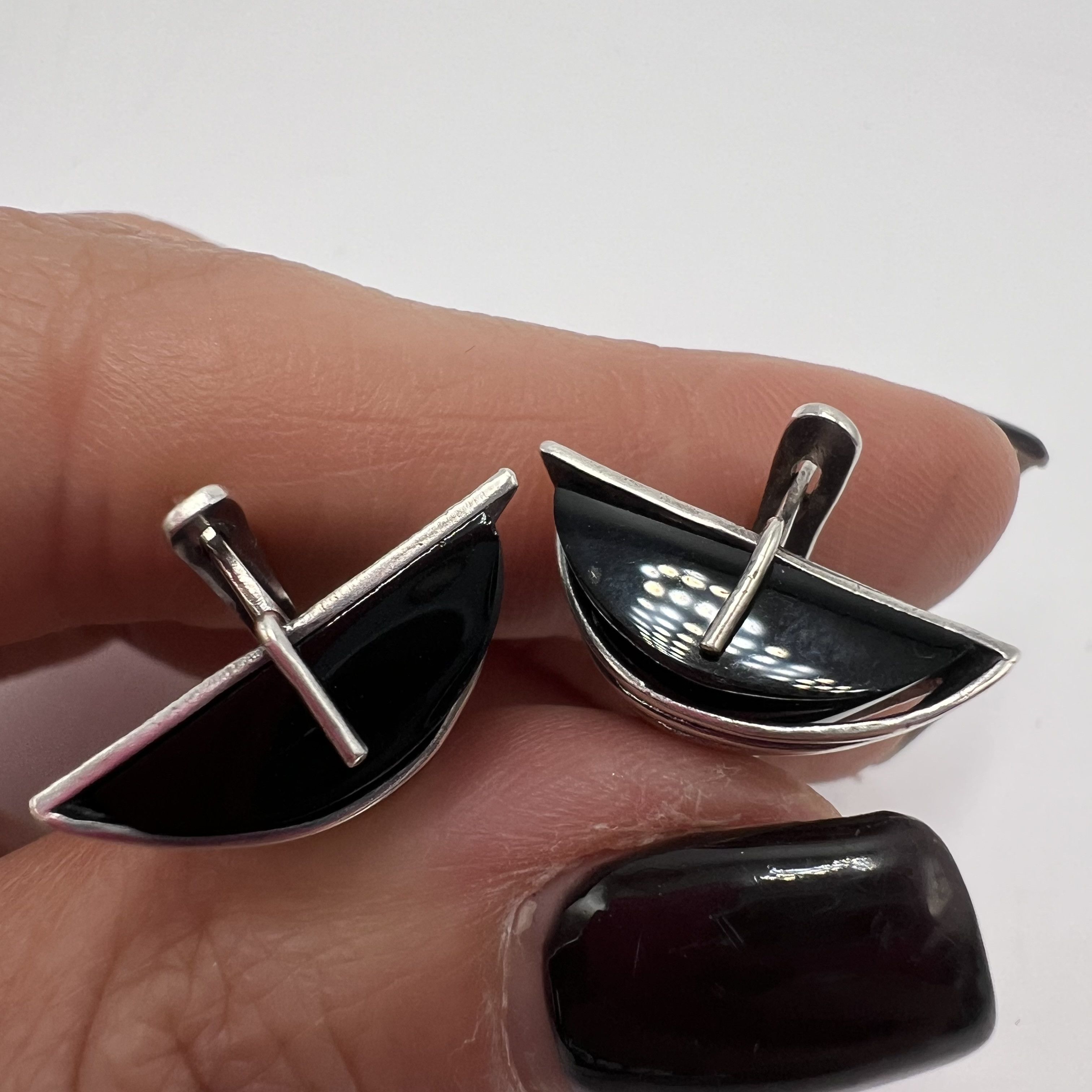 Sterling Silver Vintage Pair Of Stud Earrings Sterling Silver Size ONE SIZE - 3 Thumbnail