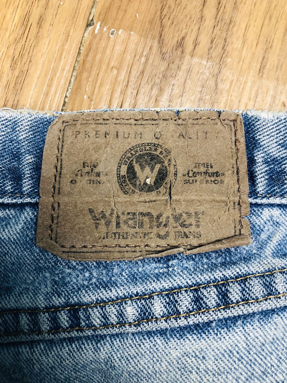 Wrangler Wrangler Jeans Light Wash Custom Art Denim (40) Size US 42 / EU 58 - 17 Thumbnail