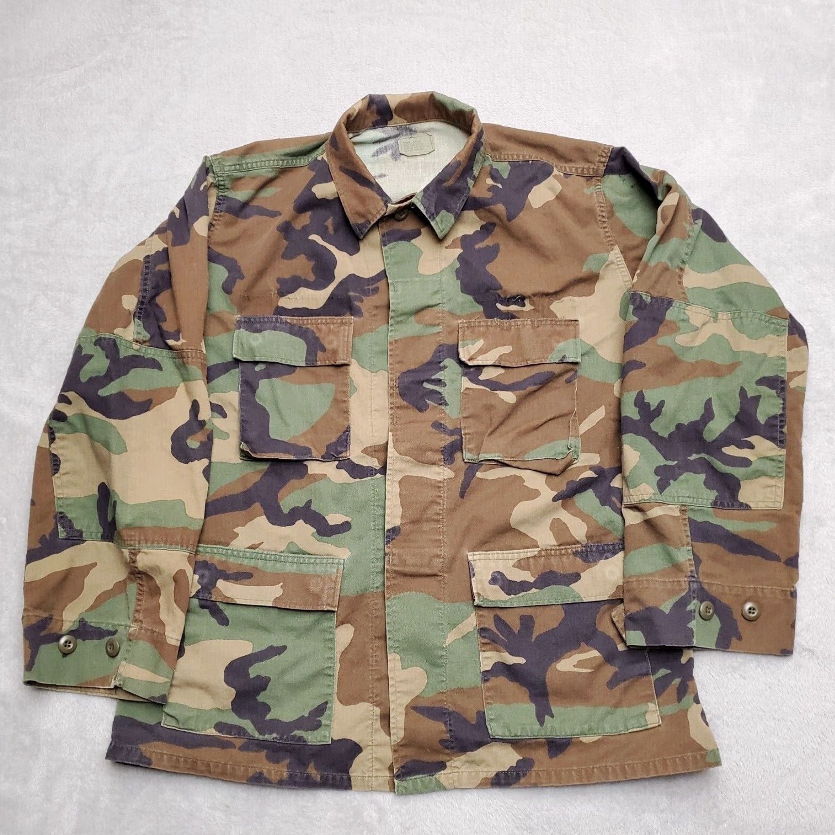 Industrie VINTAGE Woodland Camo Shirt Mens M REG Camooflage Military Army Casual All Seasons EA Industries Mens Shirt Size US M / EU 48-50 / 2 - 2 Thumbnail