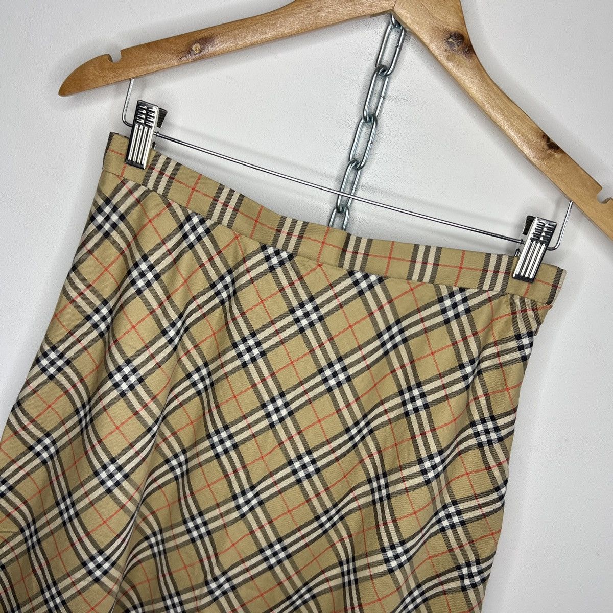 Burberry Burberry Mini Skirt Nova Check NEVER WORN Size 32" / US 10 / IT 46 - 4 Thumbnail