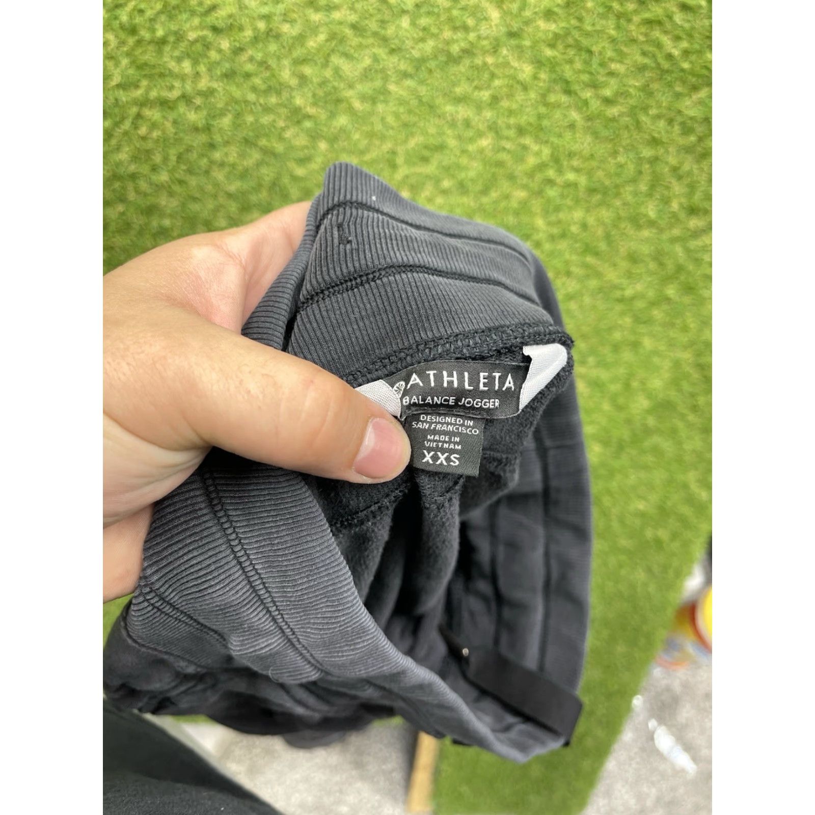 Athleta Athleta Be Free Balance Joggers Womens XS XXS Athleisure Lightweight Black Jogger Pants Tapered Activewear Womens Size 24" / US 00 / IT 34 - 3 Thumbnail