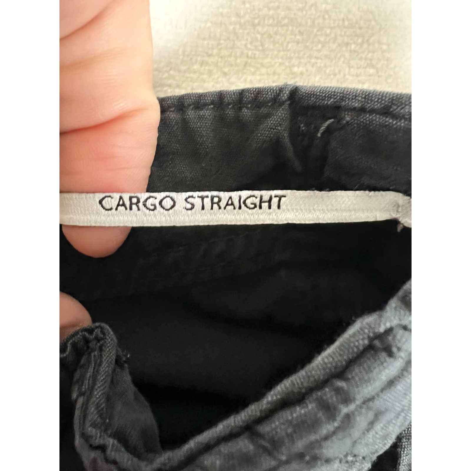 Bershka Bershka Cargo Pants Women Black Straight Utility Adjustable Waist Pockets Slant Hand Pockets Zip Fly Button Closure Casual 32 in Inseam Size 26" / US 2 / IT 38 - 3 Thumbnail