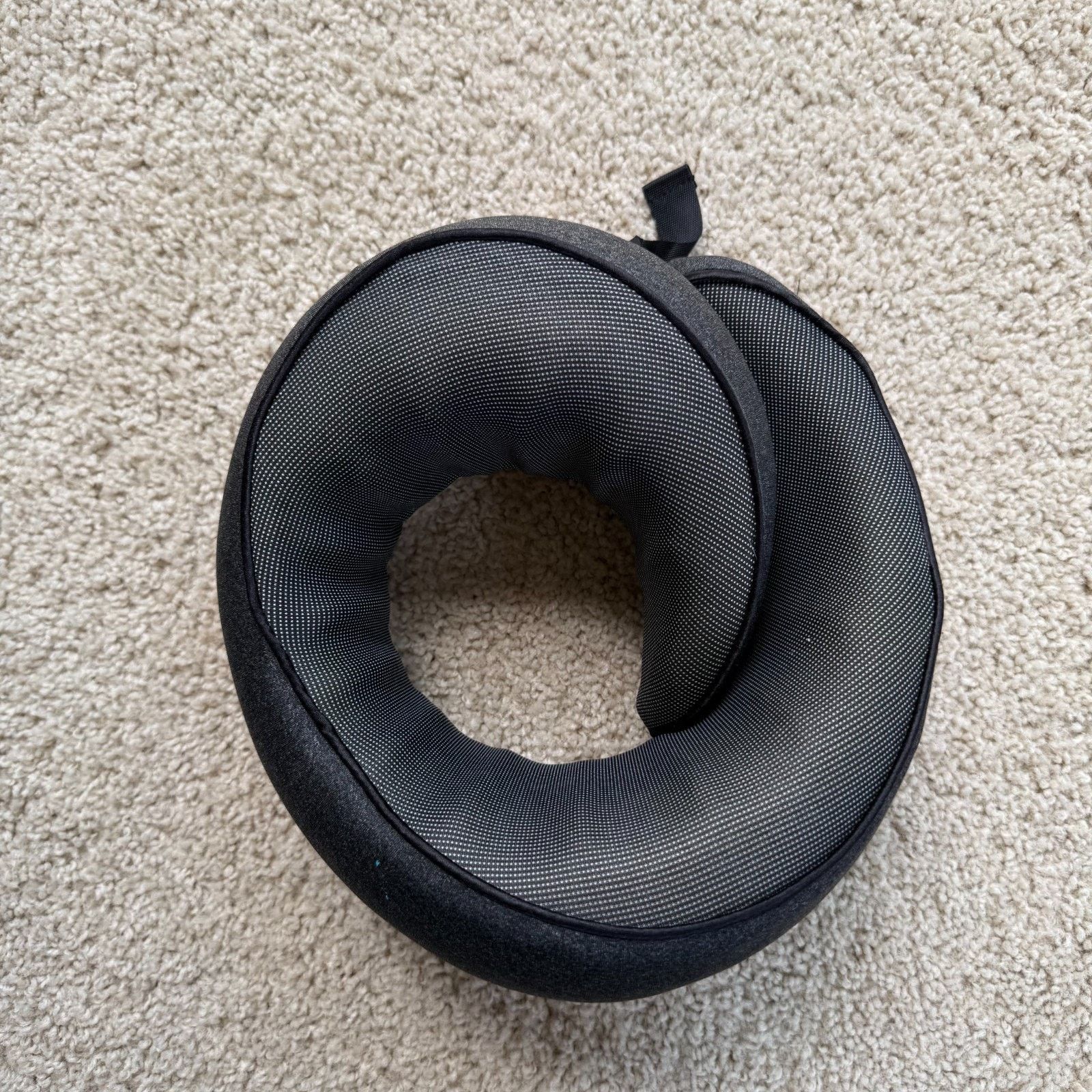 The Unbranded Brand OSTRICHPILLOW-Style Neck Pillow Memory Foam Travel Support Size ONE SIZE - 1 Thumbnail