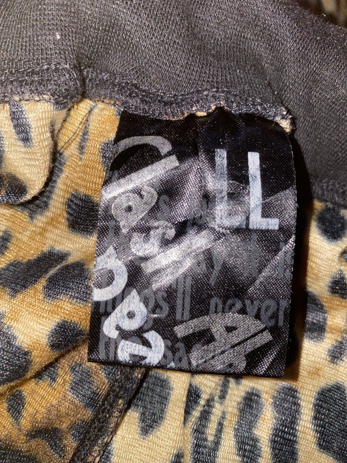 Japanese Brand Clash Leopard Print Sweatpants – Vintage Japanese Streetwear Size US 30 / EU 46 - 8 Thumbnail