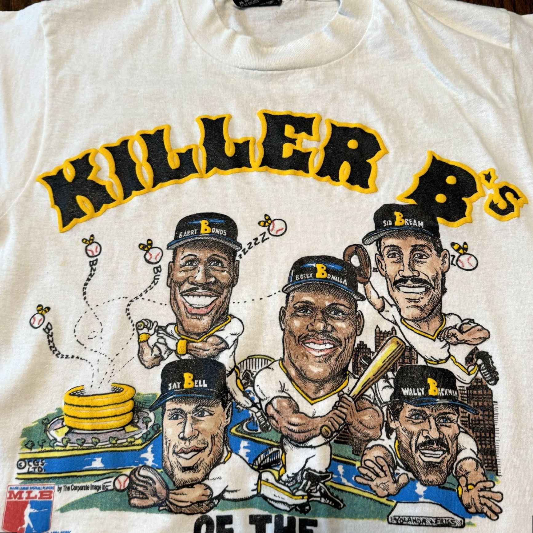 Vintage VINTAGE Pittsburgh Pirates T-Shirt 80s Baseball MLB Killer Bs Caricature Barry Bonds Bonilla Screen Stars Best White Medium L Unisex Adults Shirt Size US L / EU 52-54 / 3 - 3 Thumbnail