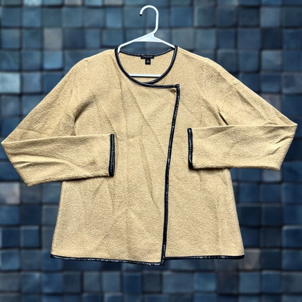 Ann Taylor Ann Taylor Jacket Womens M Beige 100% Wool Open Front Zip GUC Size M / US 6-8 / IT 42-44 - 1 Thumbnail