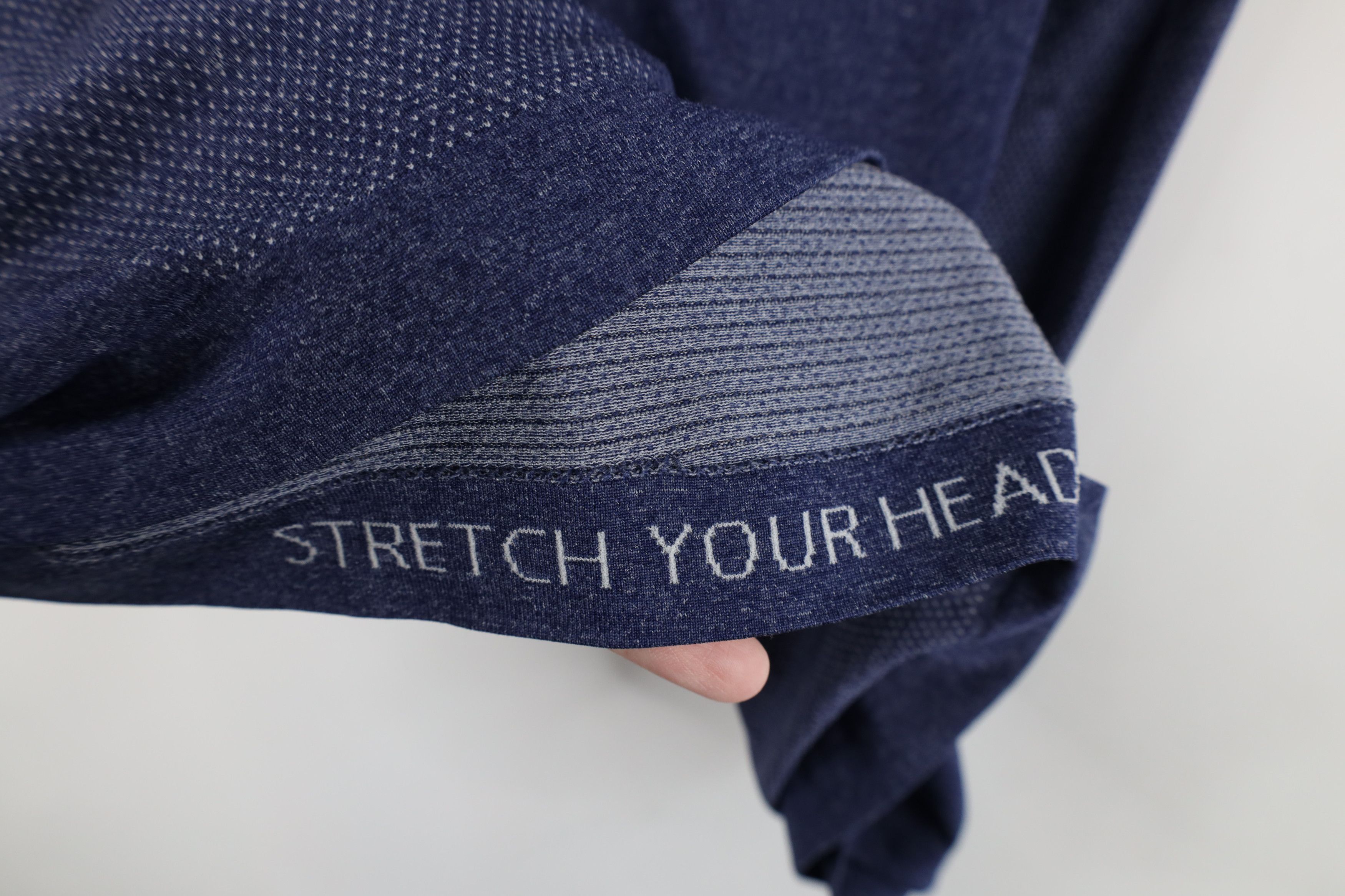 Lululemon Lululemon Vent Tech Short Sleeve Henley T-Shirt Heather Blue Size US S / EU 44-46 / 1 - 9 Thumbnail