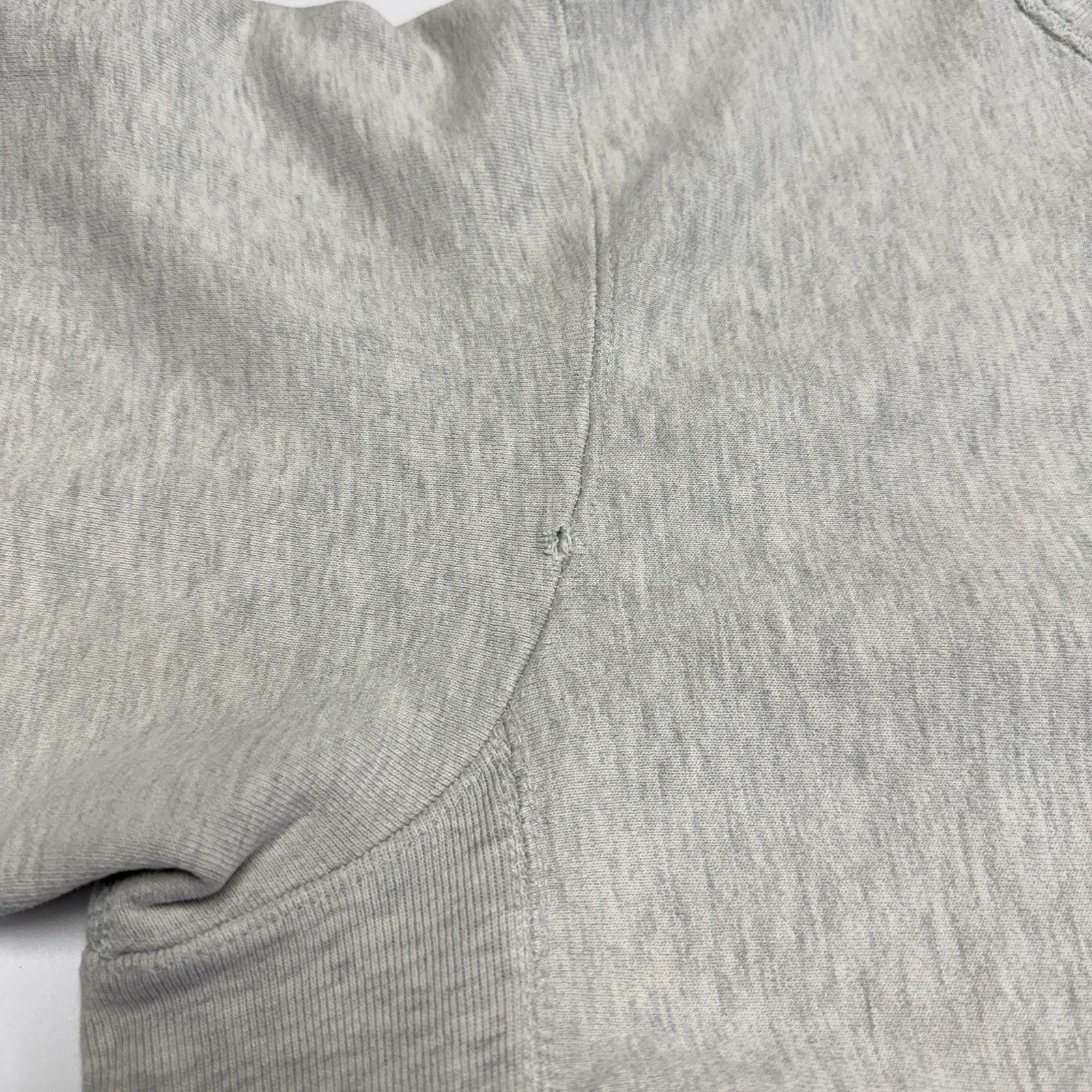 Vintage Vintage 90s Roger Williams University Law School Sweatshirt Size US XL / EU 56 / 4 - 13 Thumbnail