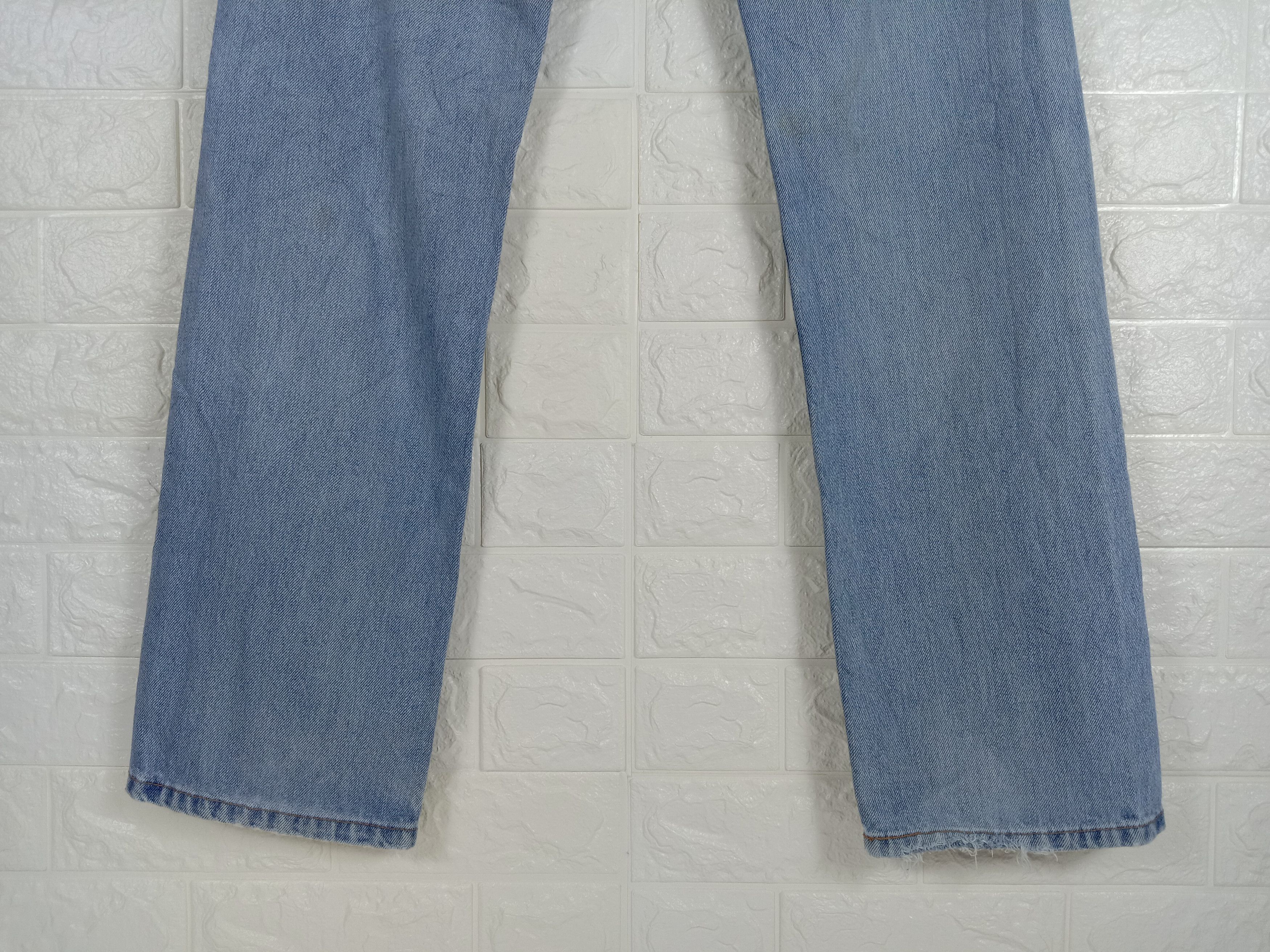 Levi's Vintage Levi's 505 Jeans Light Wash Straight Fit Denim Size US 29 - 8 Thumbnail
