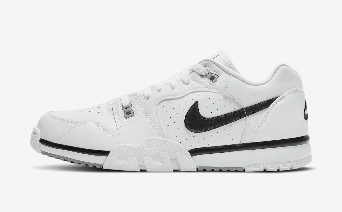 Nike Nike Air Cross Trainer Low Size US 7 / EU 40 - 24 Thumbnail