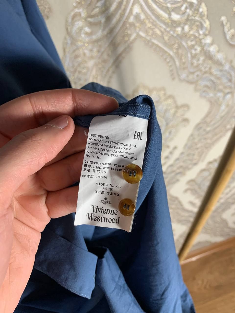 Vivienne Westwood Vintage Vivienne Westwood Italian Designer Shirt Classic Y2K Size US L / EU 52-54 / 3 - 8 Thumbnail