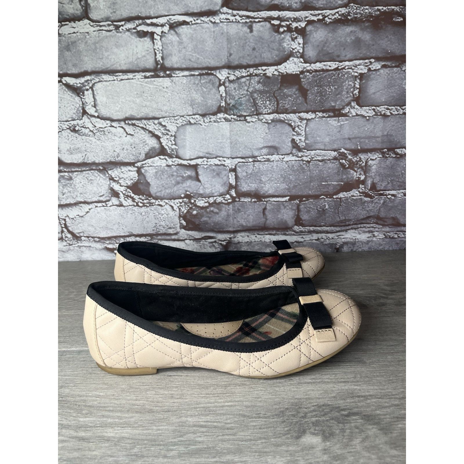 Born Born Pink Leather Black Bow Quilted Ballet Flats Shoes Women Size US 6 / IT 36 - 6 Thumbnail