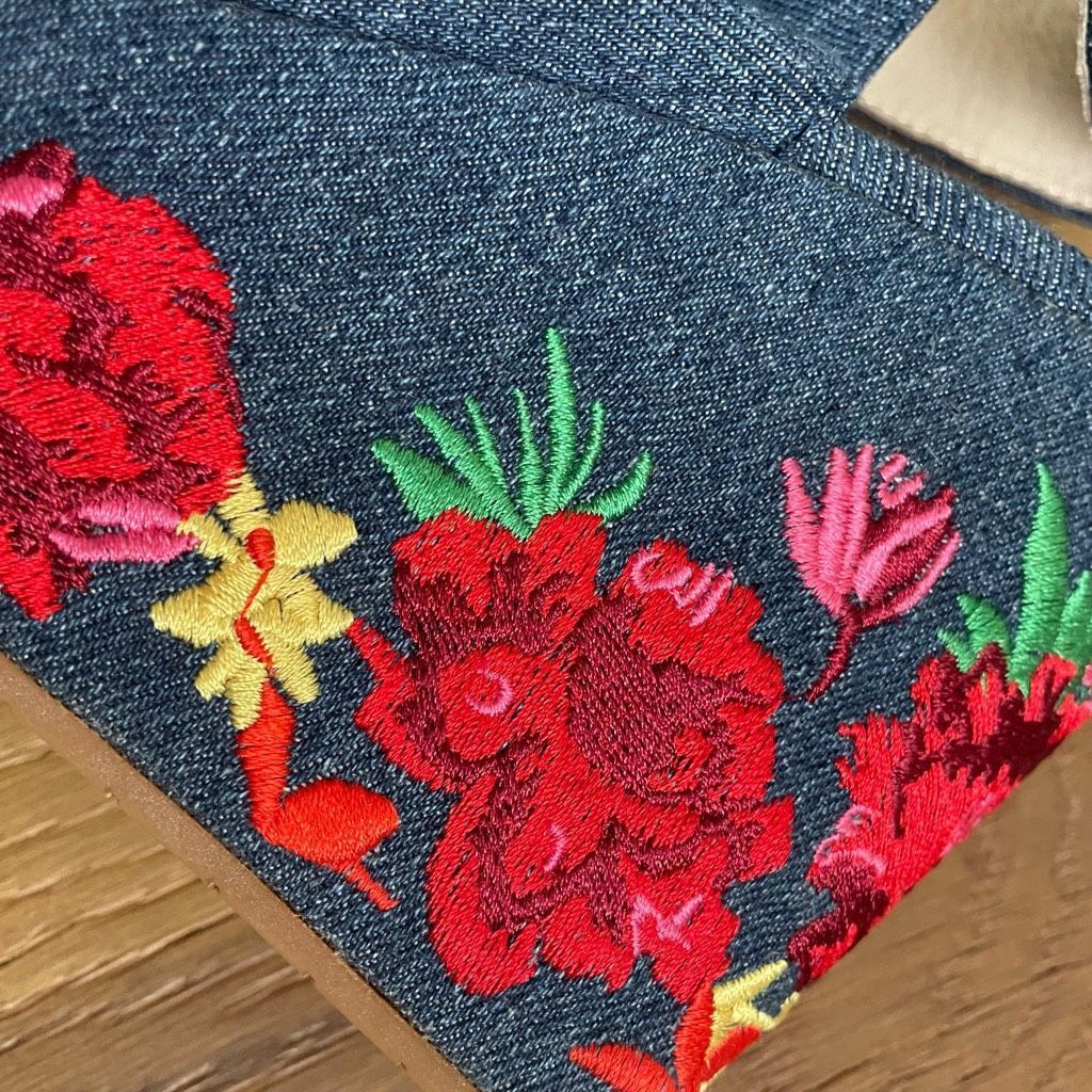 Kenneth Cole Kenneth Cole Olani Wedge Heel Sandals Denim Embroidered Floral Women's 8.5 Size US 8.5 / IT 38.5 - 5 Thumbnail