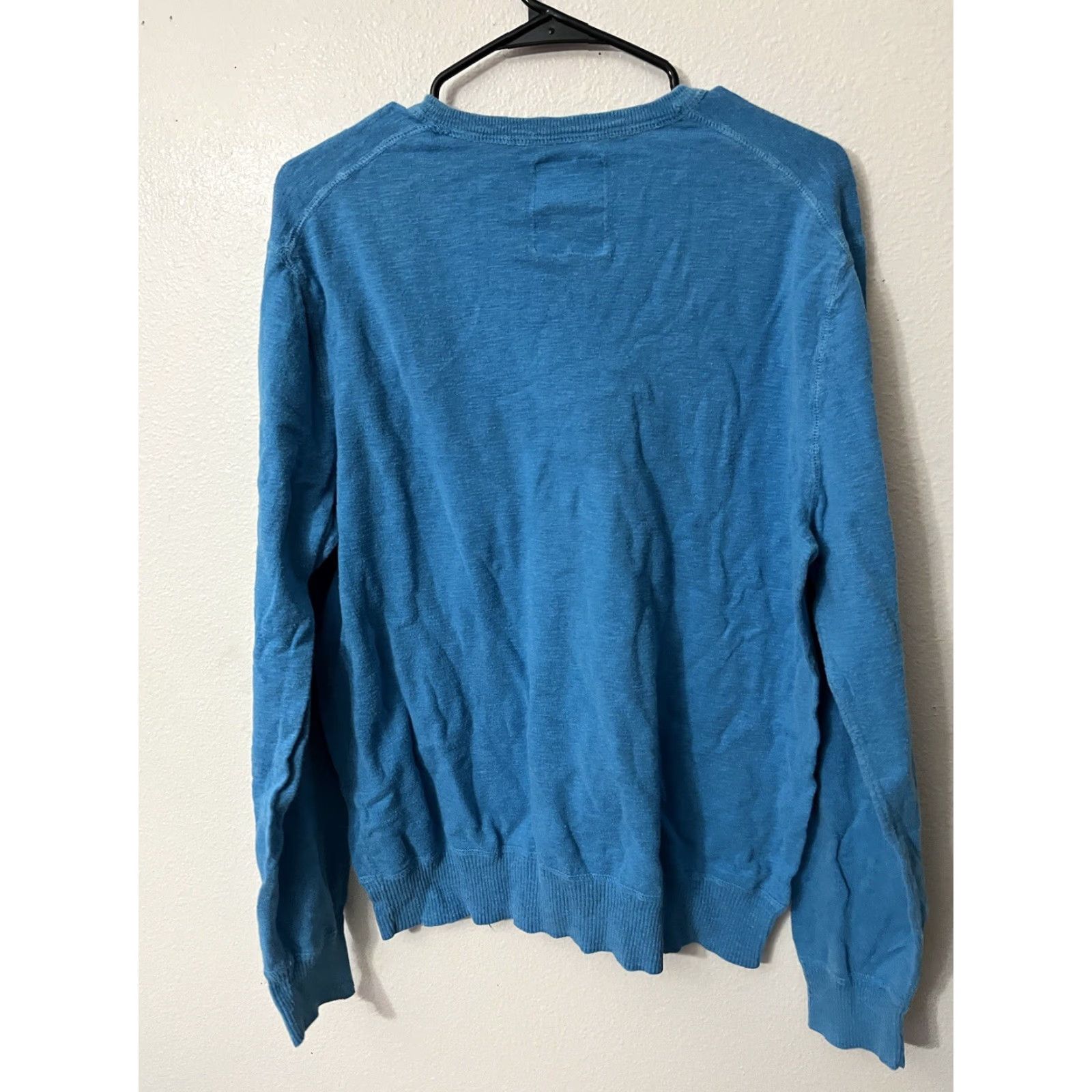 American Eagle Outfitters American Eagle Sweater Mens Size XL V Neck Blue Solid Athletic Fit Size US XL / EU 56 / 4 - 2 Thumbnail